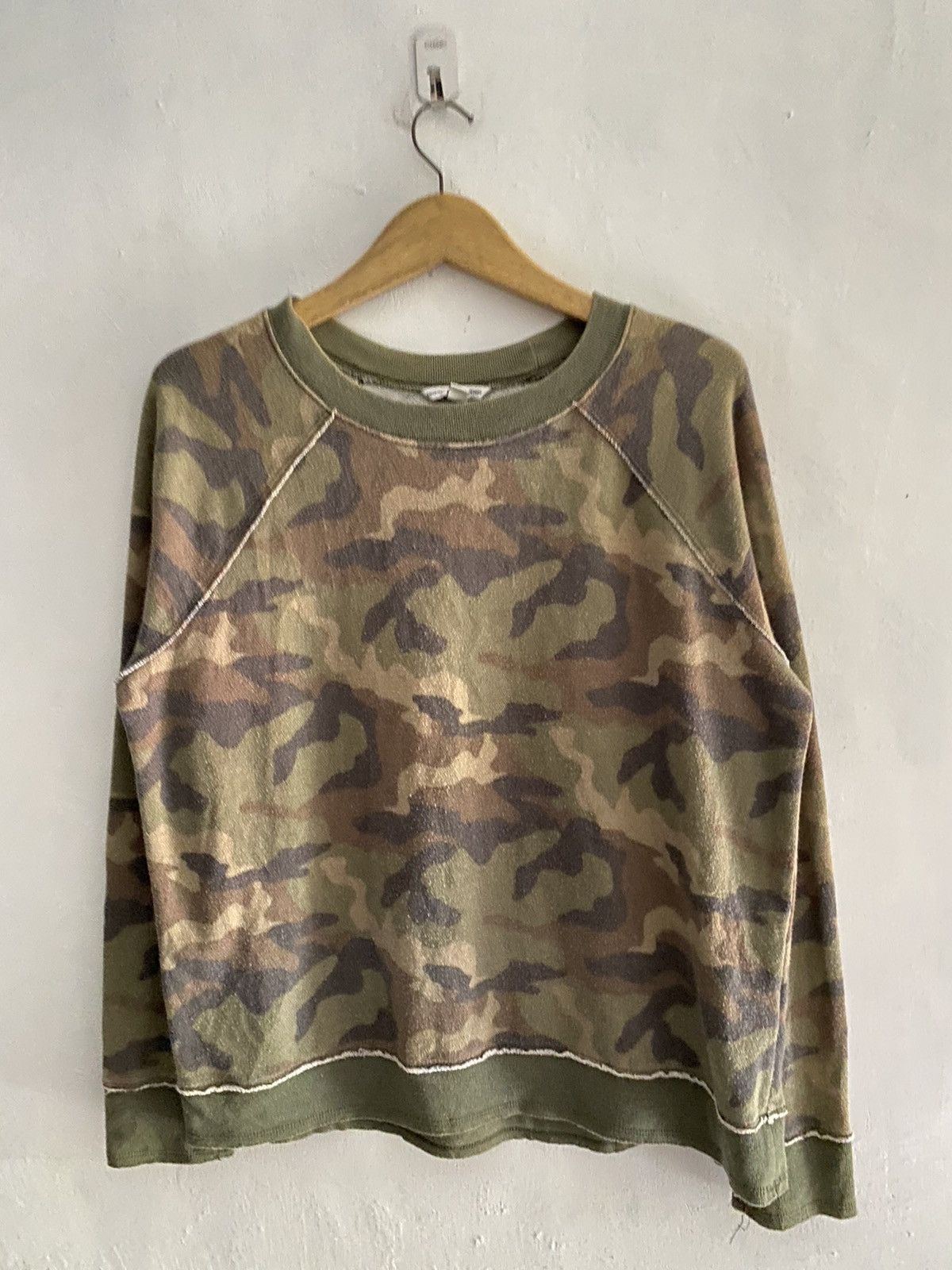 If Six Was Nine × Japanese Brand × Le Grande Bleu (L.G.B.) Vintage american eagle camo sweatshirt Size US M / EU 48-50 / 2 - 1 Thumbnail