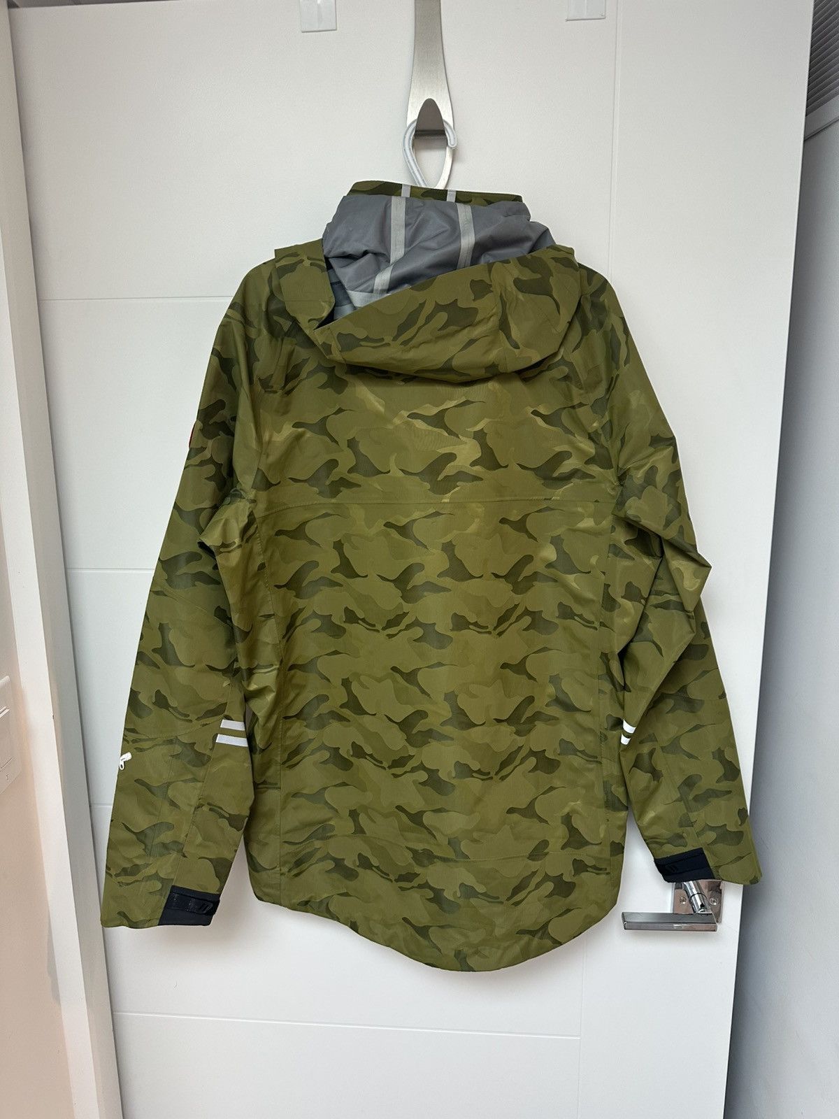 Canada Goose × October's Very Own Canada Goose x OVO Camo Jacket Size US XL / EU 56 / 4 - 2 Thumbnail