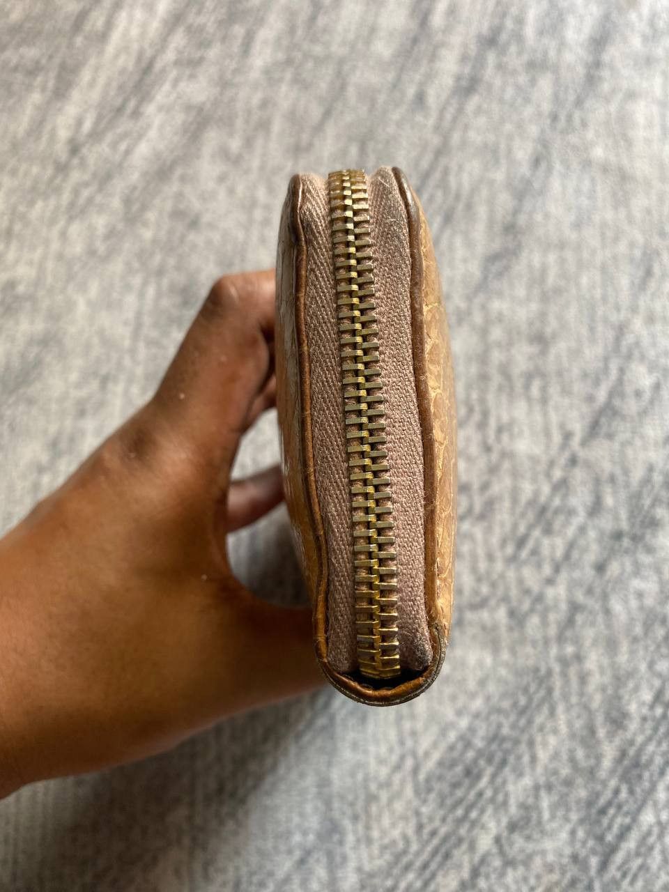 Miu Miu × Prada × Vintage Miu Miu Crocs Embossed Long Zip Wallet Size ONE SIZE - 8 Thumbnail