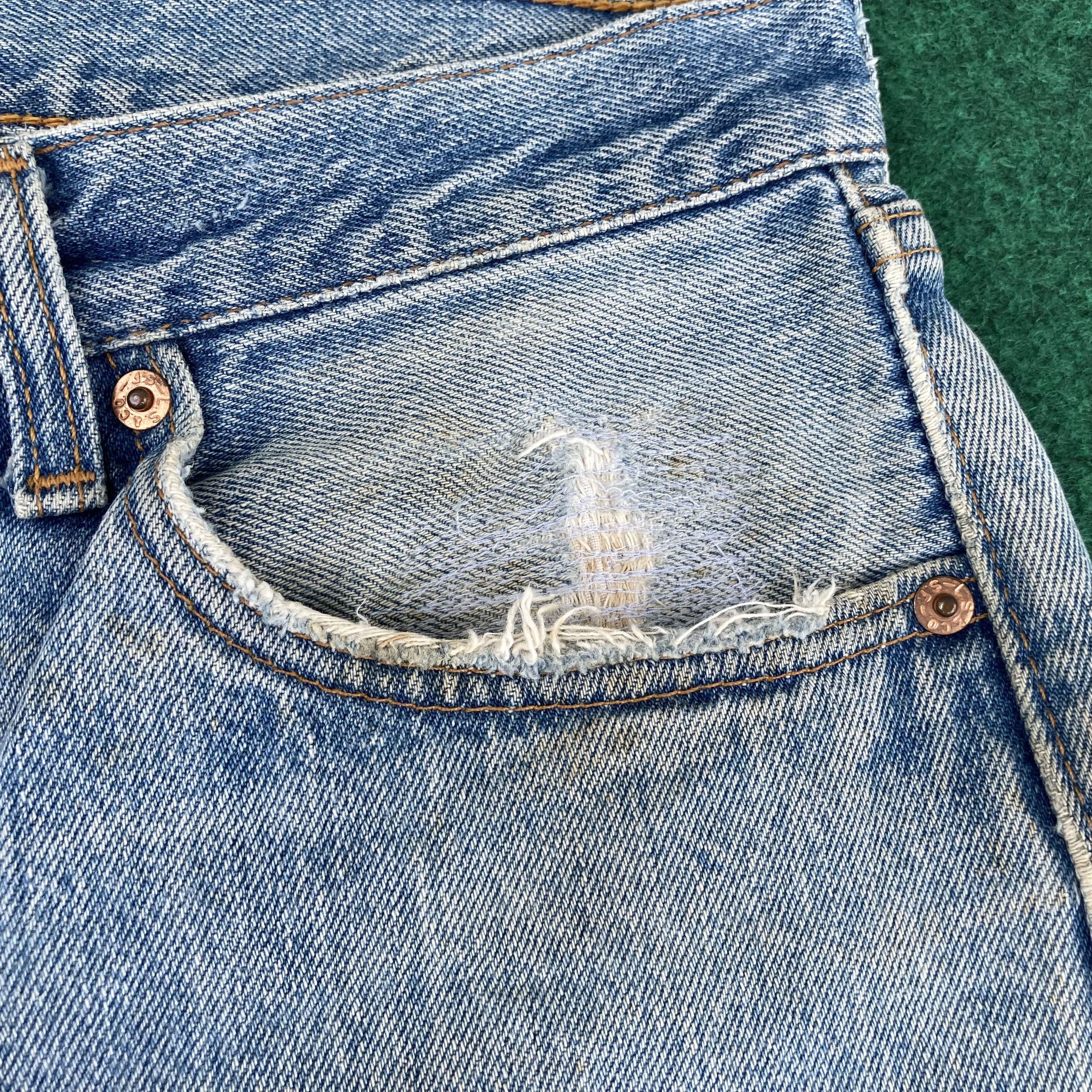 Levi's × Vintage Vtg Levis 501 Distressed Ripped Light Blue Faded Sz 31 Jeans Size US 31 - 6 Thumbnail