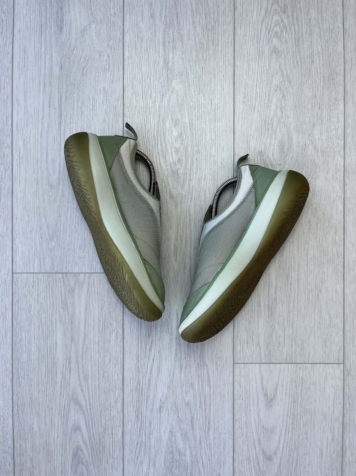 Nike VINTAGE OG 2000 Nike Air Moc SAMPLE Sneakers Deadstock Rare Size US 9 / EU 42 - 5 Thumbnail