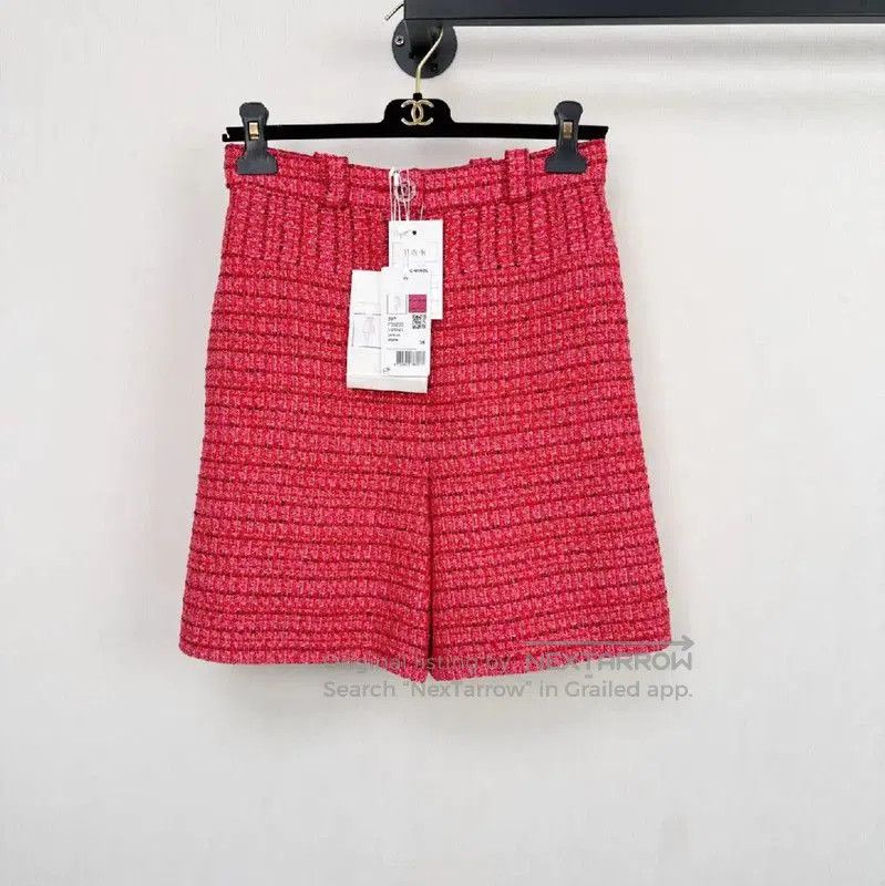 Chanel Chanel Red Women's Shorts . Size 23" - 1 Thumbnail