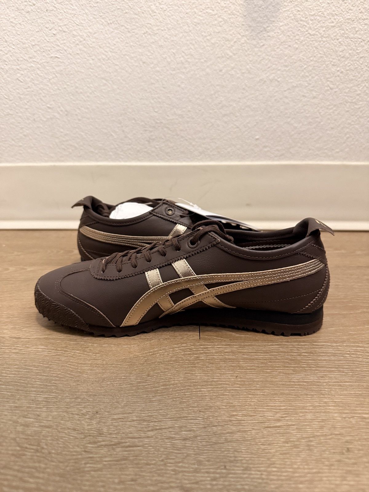Onitsuka Tiger Onitsuka Tiger Mexico 66 SD ‘Licorice Brown Champagne’ Size US 4.5 / IT 34.5 - 3 Thumbnail