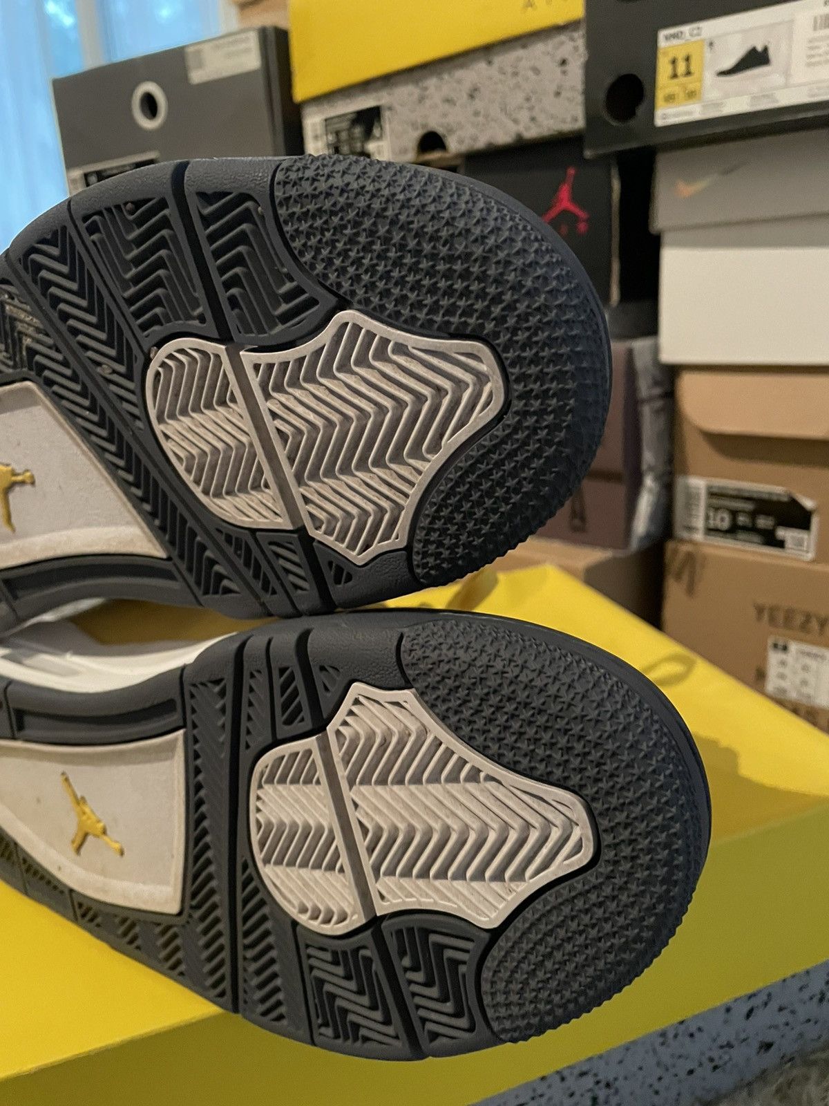 Jordan Brand Jordan 4 Lightning Size US 9.5 / EU 42-43 - 9 Thumbnail