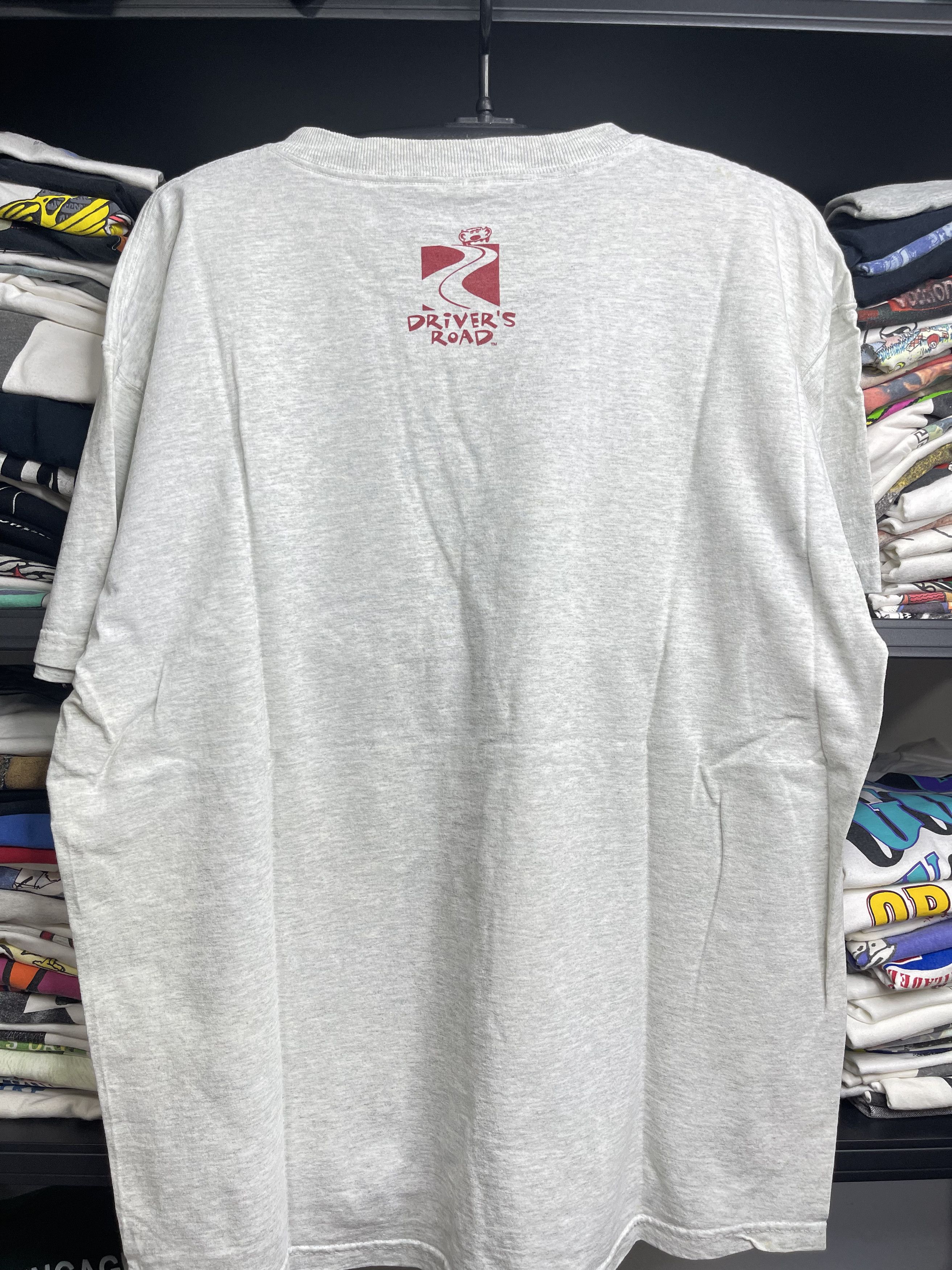 Vintage "Still Plays With Cars" British Vintage Tee XL Y2K Size US XL / EU 56 / 4 - 4 Thumbnail