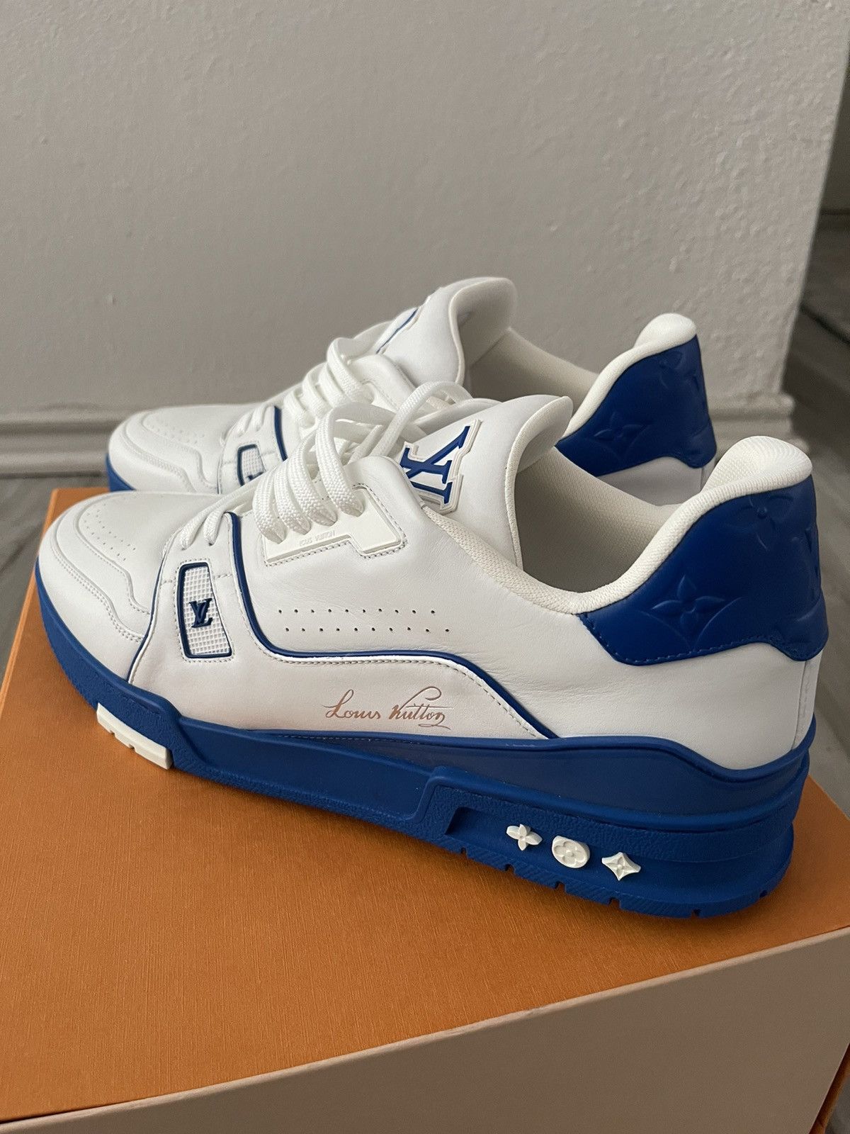 Louis Vuitton 2021 Louis Vuitton Trainer Low 'Signature - White Blue' Size US 11 / EU 44 - 2 Thumbnail