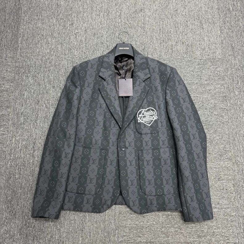Louis Vuitton Louis Vuitton Nigo Heart Embroidered Suit Jacket Size US L / EU 52-54 / 3 - 1 Thumbnail