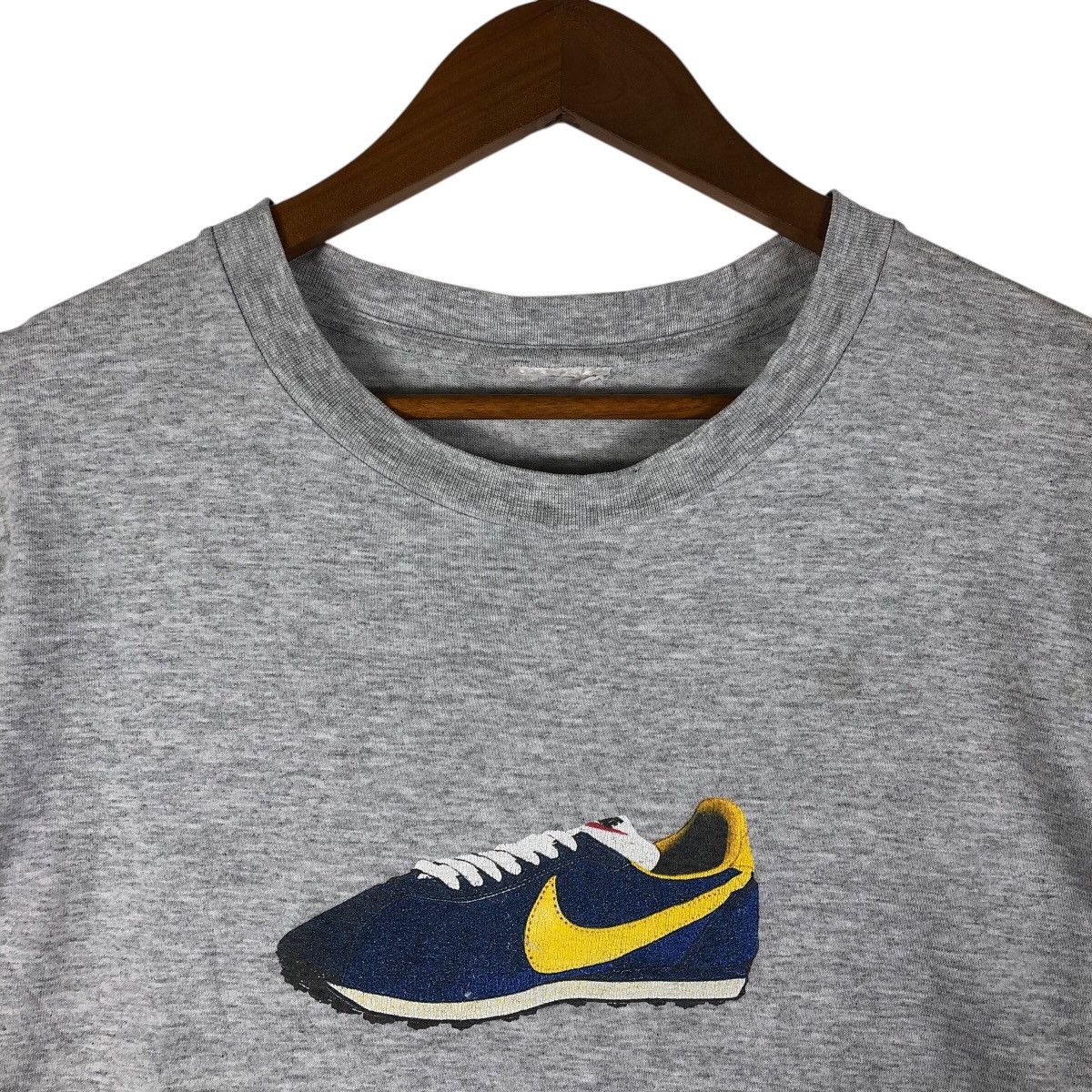 Nike NIKE Vintage Cortez Shoes Printed T-Shirt Size US XL / EU 56 / 4 - 3 Thumbnail