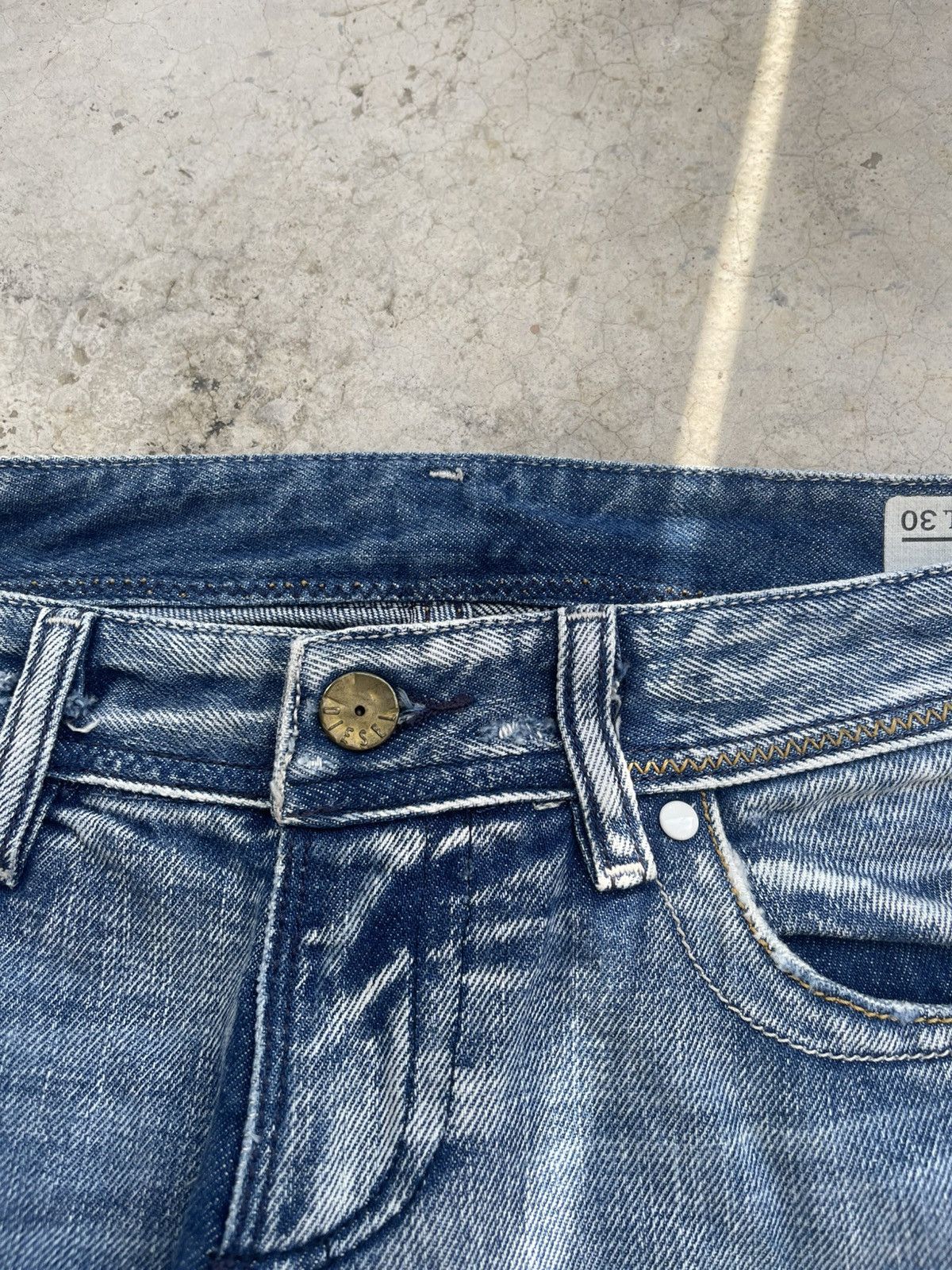 Diesel Vintage Diesel Lowky Distressed Denim s6 Size US 26 / EU 42 - 5 Thumbnail