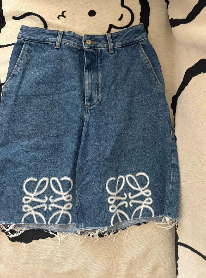 Loewe LOEWE SS25 printed logo curved knife jeans Size 26" / US 2 / IT 38 - 1 Thumbnail