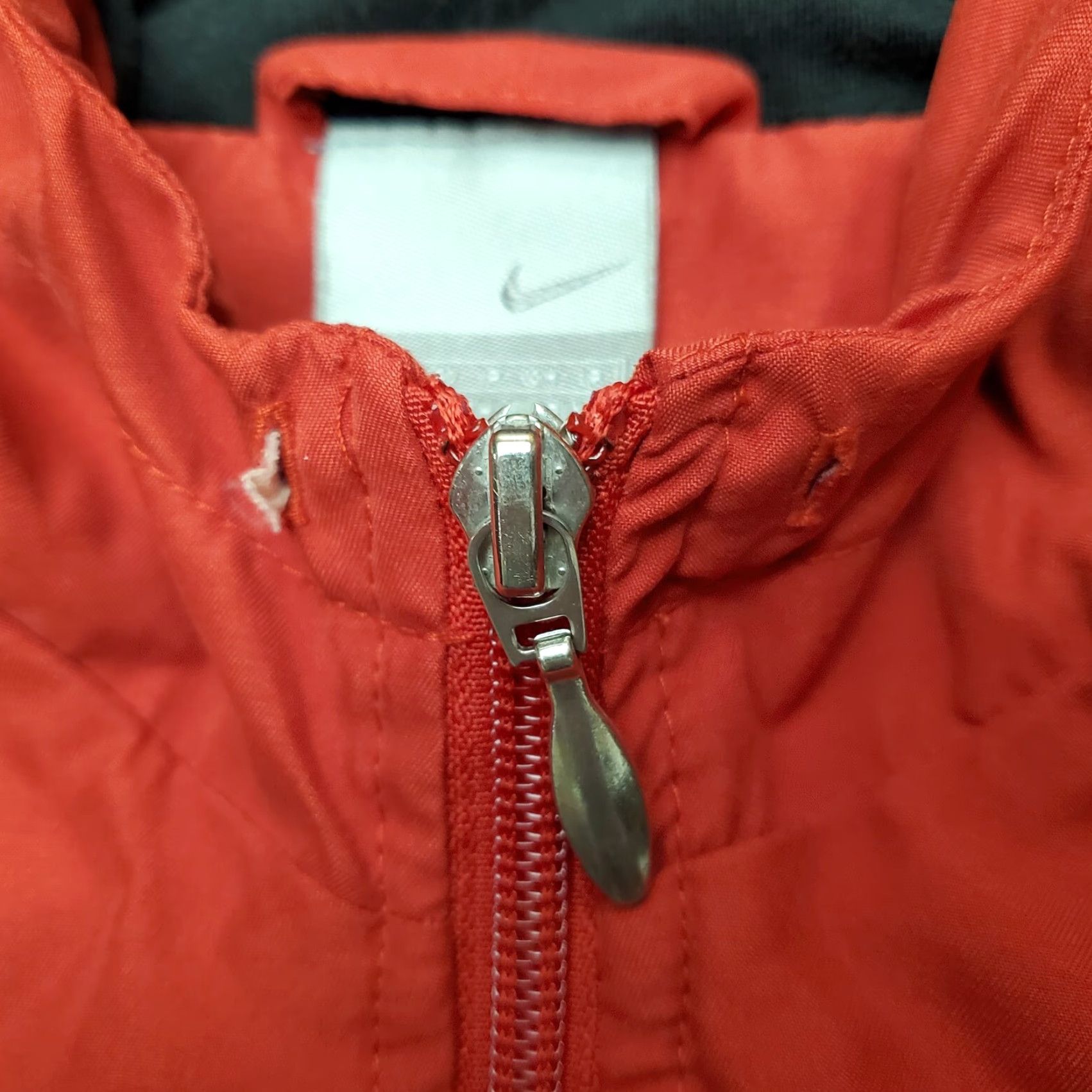 Nike VINTAGE Nike Hoodie Womens S Red Hooded Jacket Swoosh Logo Casual Outdoors Jacket Size S / US 4 / IT 40 - 4 Thumbnail