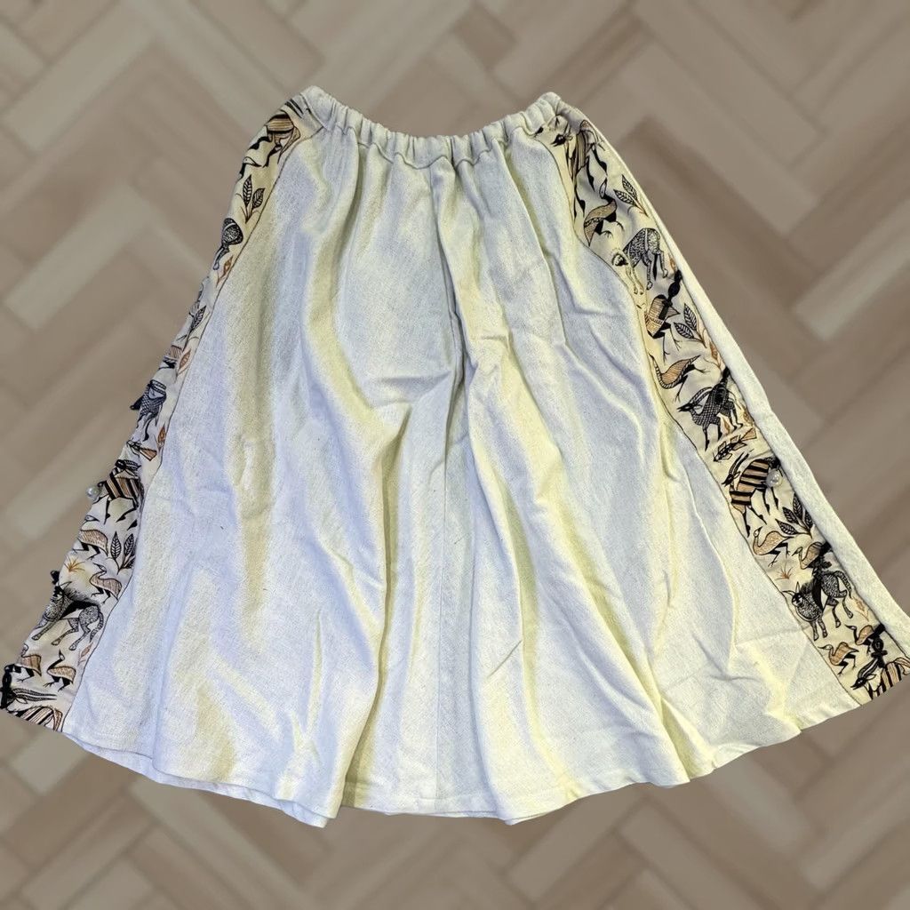 Vintage Ashro Skirt Womens Small White Animal Print A Line Midi Lined Boho Size 28" / US 6 / IT 42 - 1 Thumbnail