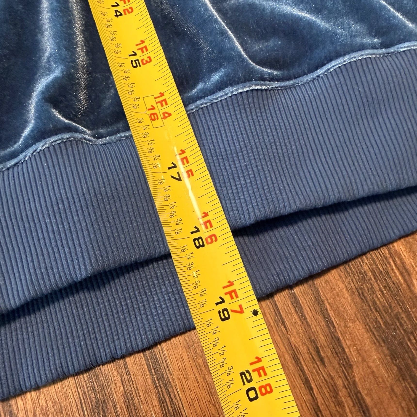 Alo Yoga Alo Yoga Velour Cropped Hoodie Teal Blue Athletic Pullover Size Medium - Vest? (No) Size M / US 6-8 / IT 42-44 - 6 Thumbnail