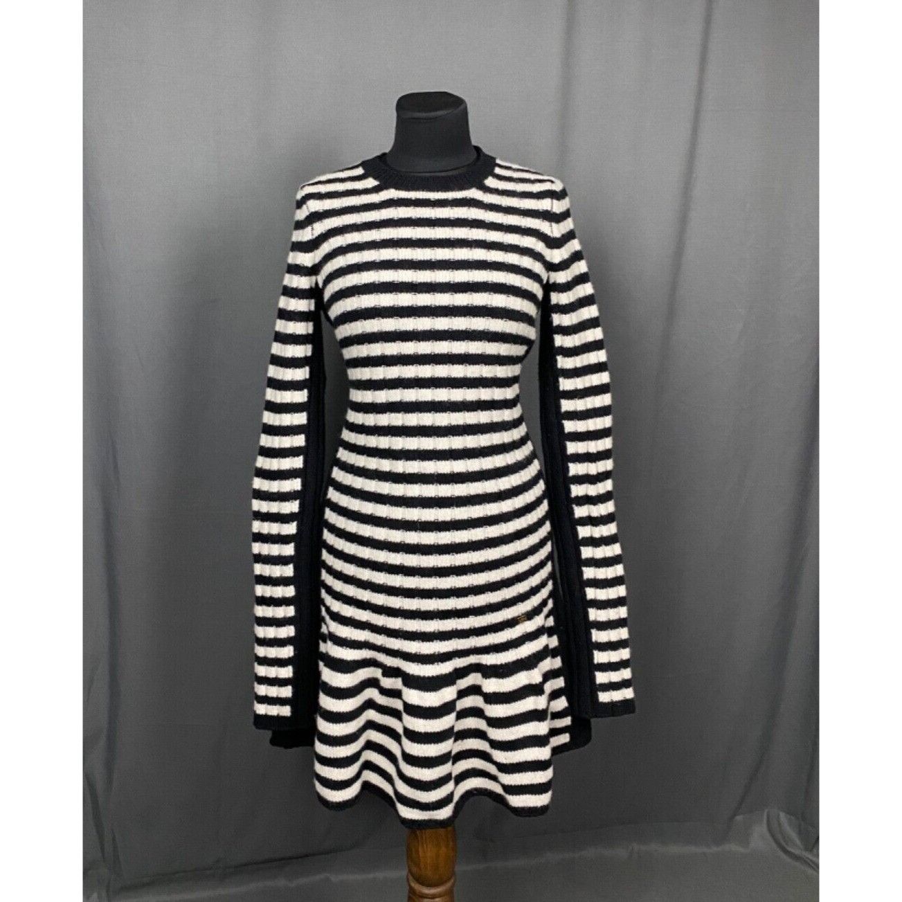 Sonia Rykiel MINT! 790$ RRP Sonia Rykiel White Black Striped Knit Wool D Size XS / US 0-2 / IT 36-38 - 1 Thumbnail