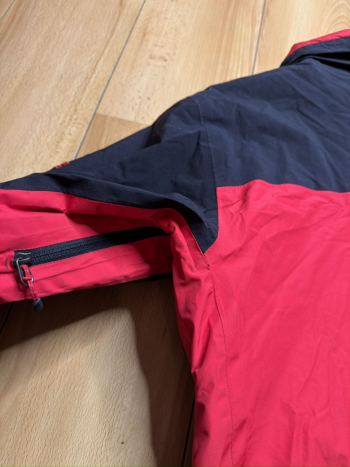 The North Face The north face vintage jacket summit series hyvent alpha Size US M / EU 48-50 / 2 - 17 Thumbnail