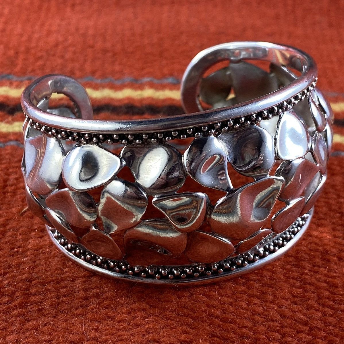 Vintage Vtg Michael Dakwins Sterling Silver Brutalist Petal Cuff 925 Size ONE SIZE - 1 Thumbnail