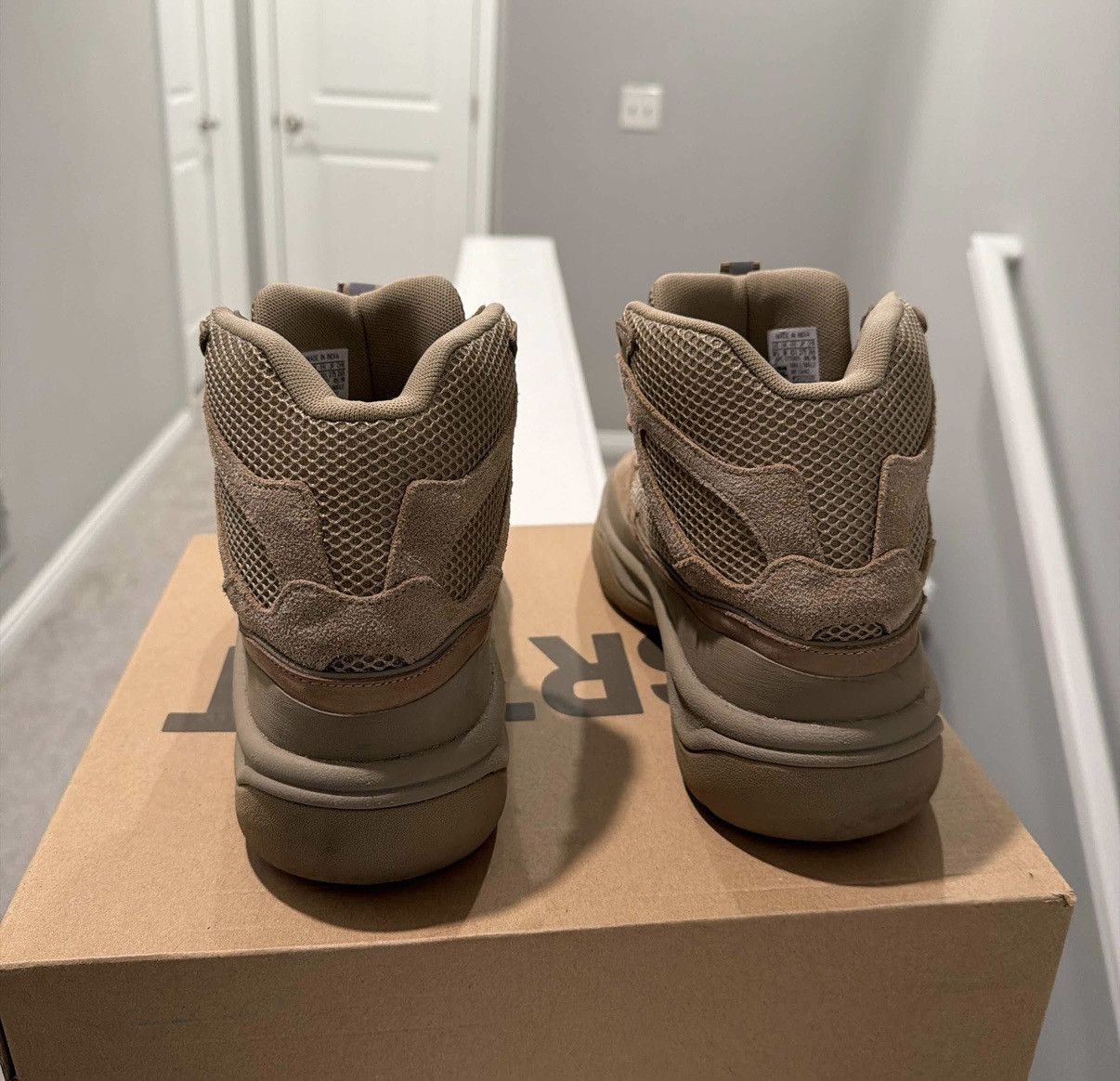 Yeezy Yeezy DSRT Boot - Sand Size US 9.5 / EU 42-43 - 5 Thumbnail