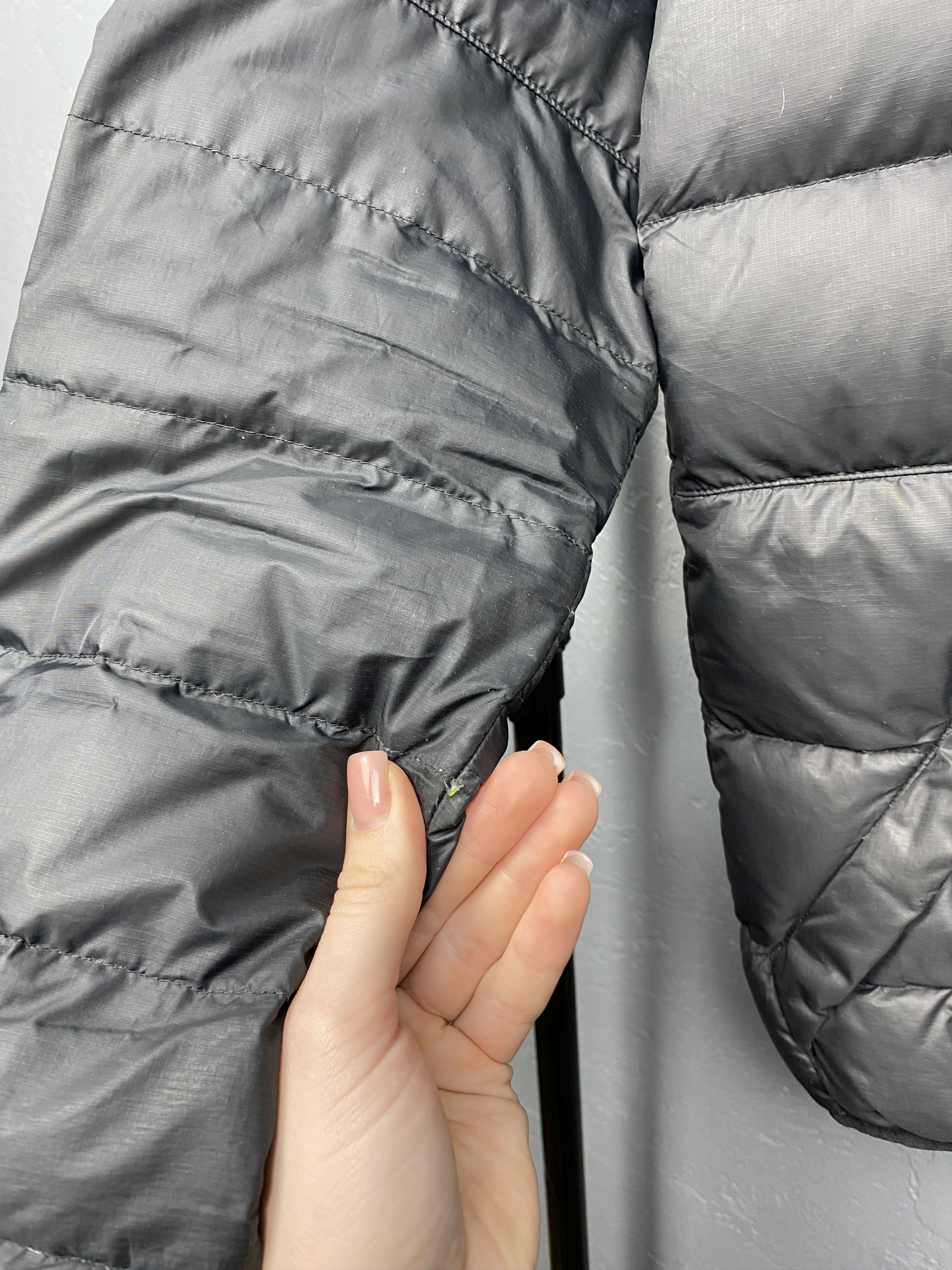Nike Nike Vintage Mens Down Puffer Vest Size US M / EU 48-50 / 2 - 8 Thumbnail