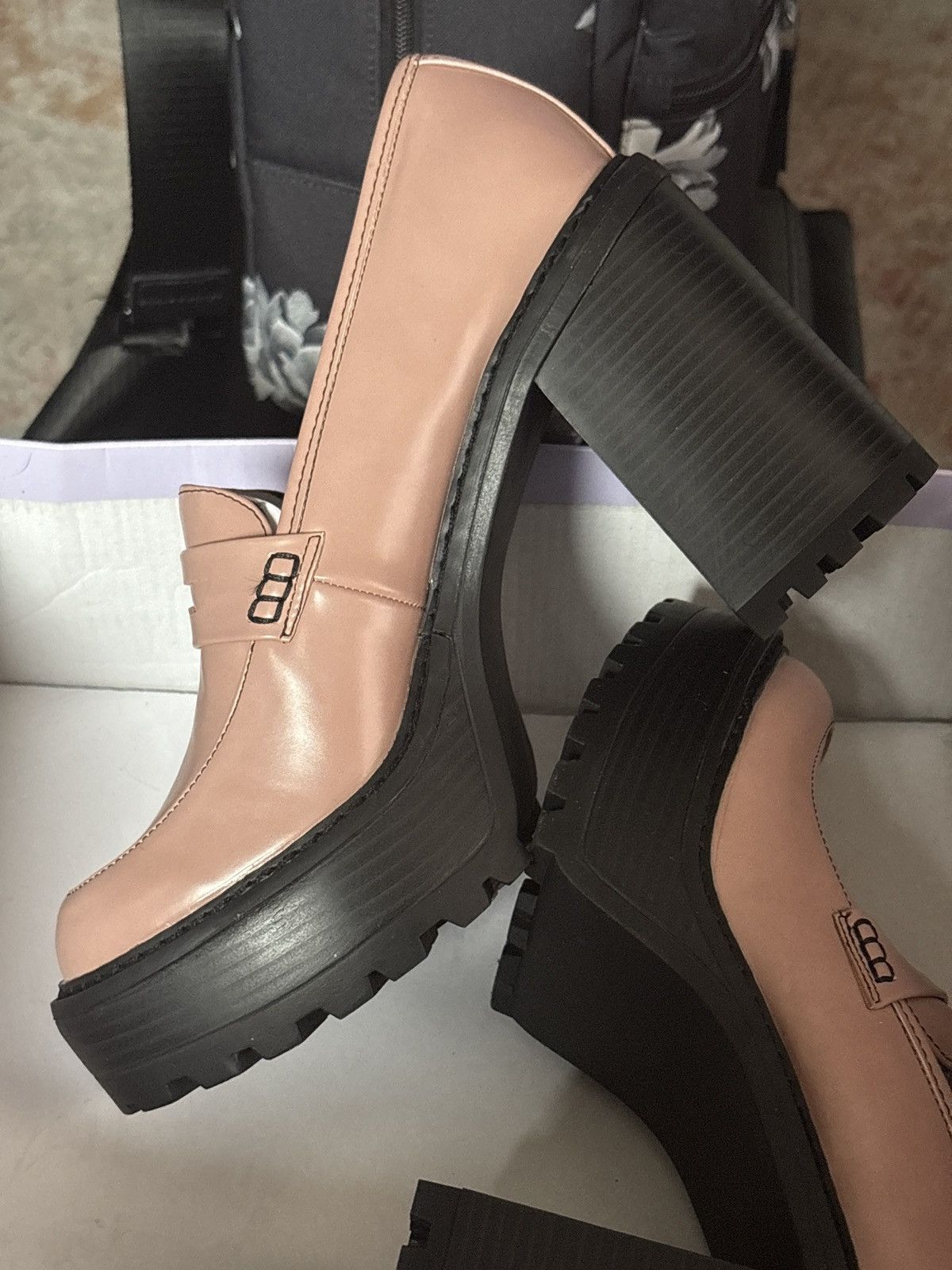 Steve Madden Madden Girl Black and Creamy Neutral colored Platform Heels Size US 8.5 / IT 38.5 - 5 Thumbnail
