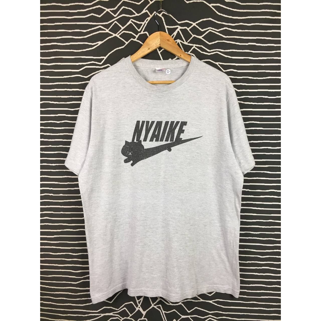 Japanese Brand × Vintage NYAIKE Cat Logo Nike Swoosh Parody Funny Tee Size XL Size US XL / EU 56 / 4 - 1 Thumbnail