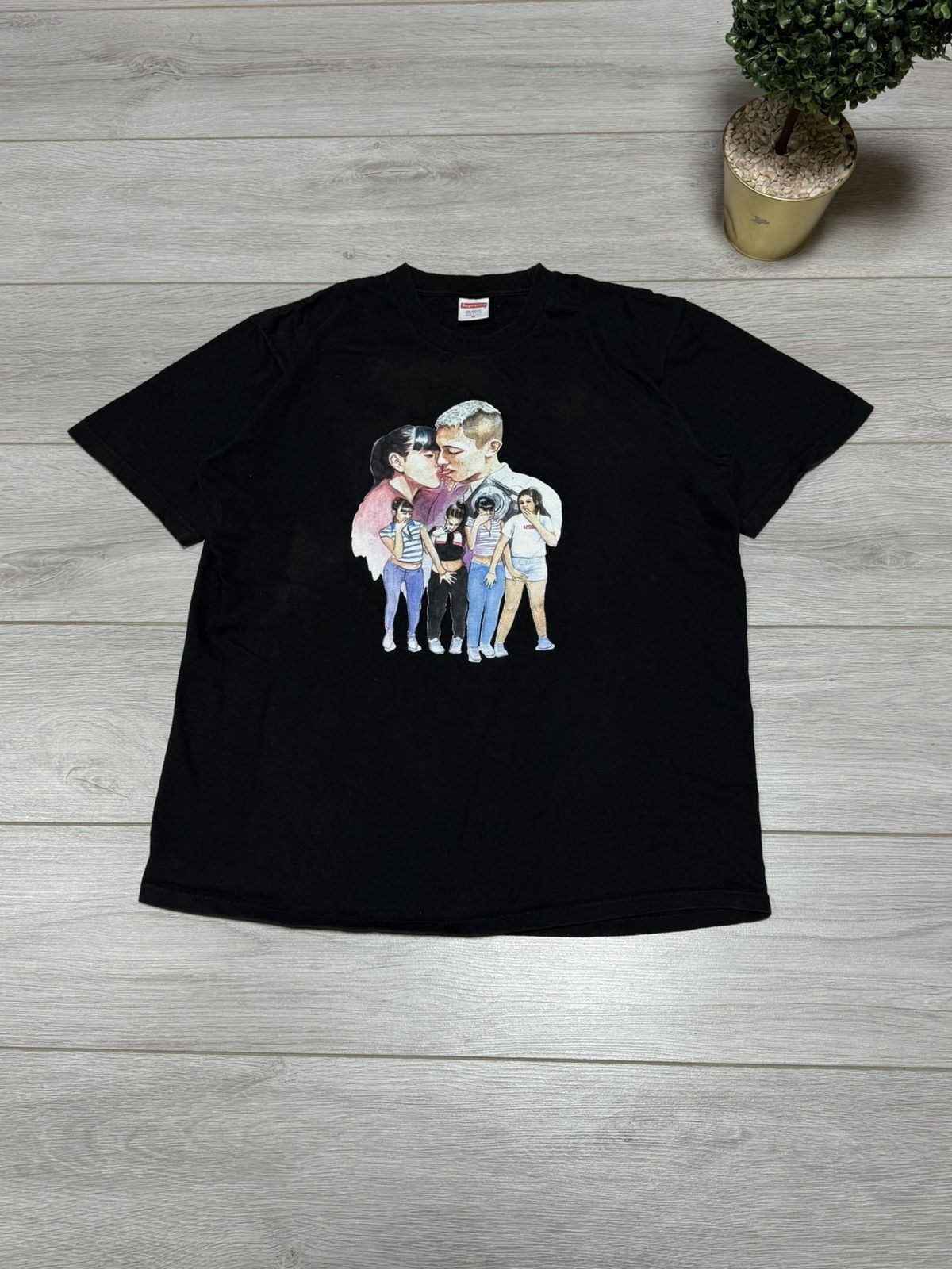 Supreme Supreme kiss tee shirt USA humor fun xxx Size US M / EU 48-50 / 2 - 6 Thumbnail