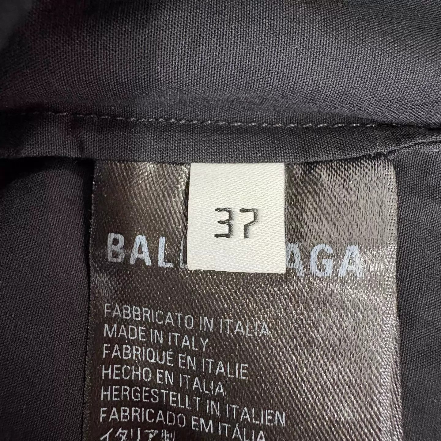 Balenciaga Balenciaga Bitcoin graffiti logo black short shirt 37 XS Size US XS / EU 42 / 0 - 5 Thumbnail