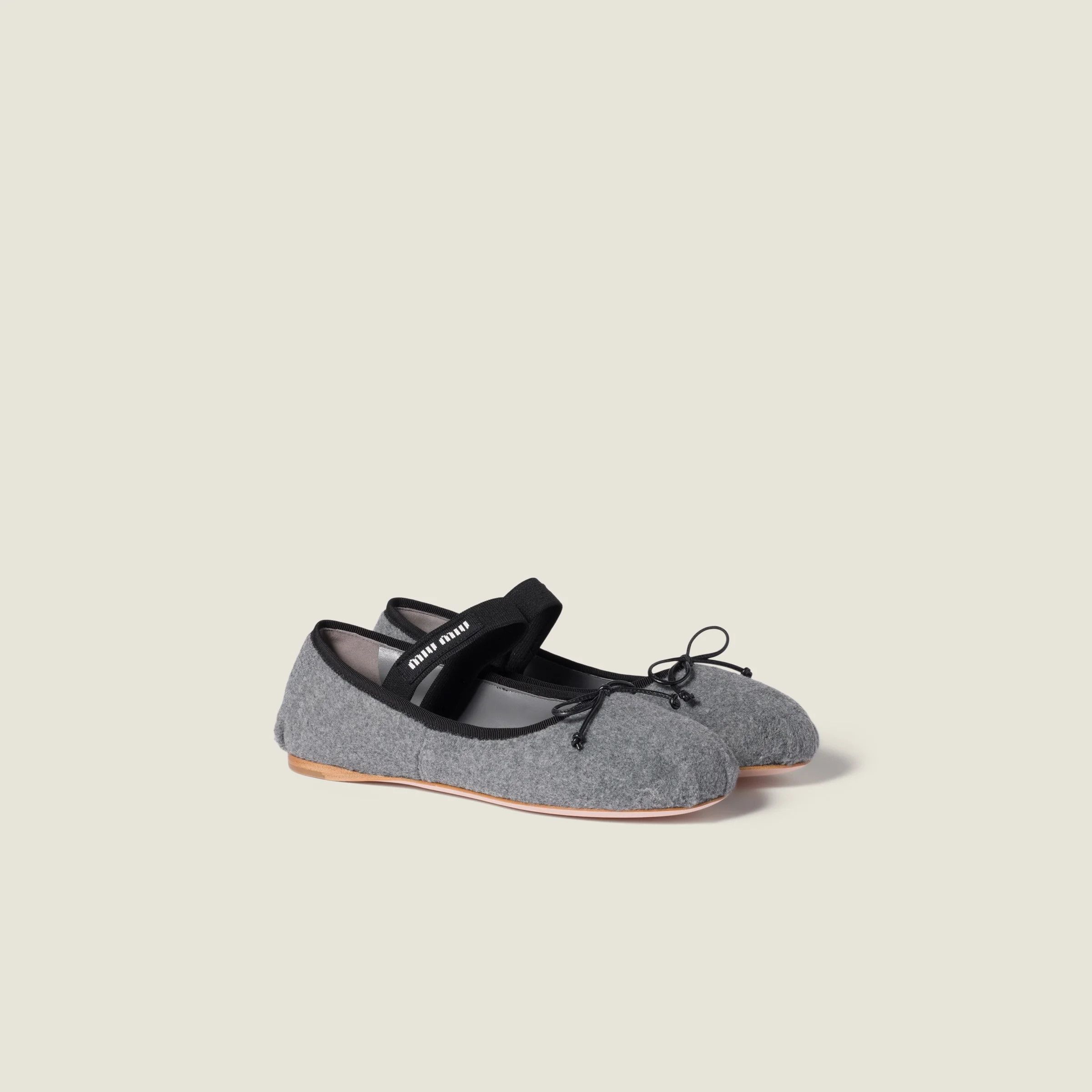 Miu Miu o1B3y1r0426 Fleece Ballerinas in Grey Size US 9 / IT 39 - 2 Thumbnail