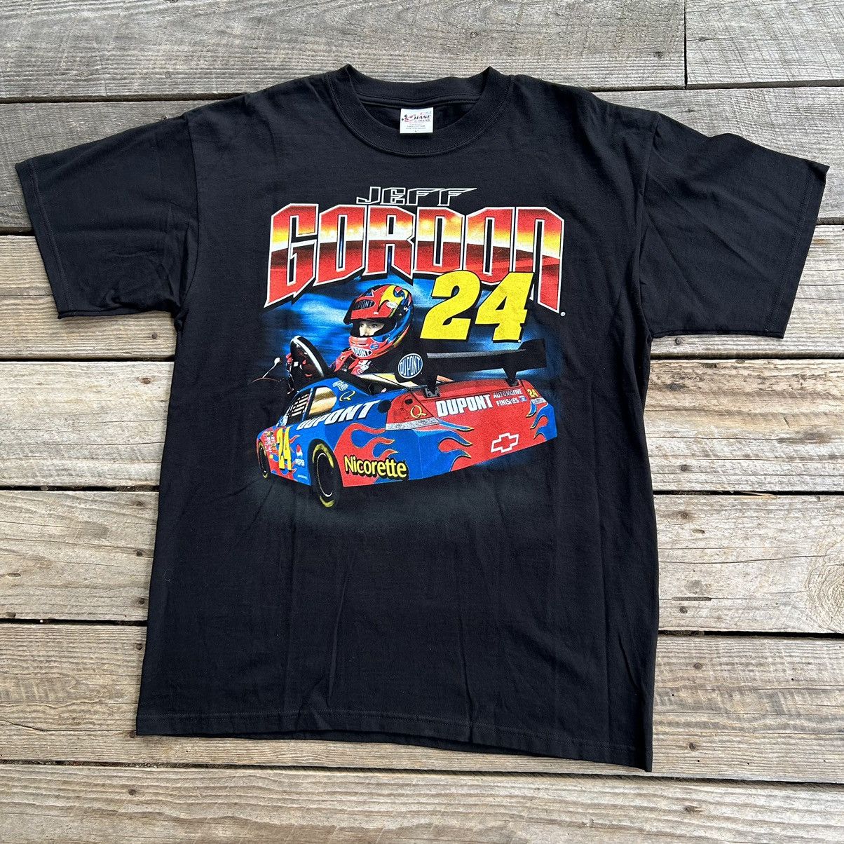 Vintage Vintage NASCAR Jeff Gordon DuPont Racing Graphic T Shirt | Grailed