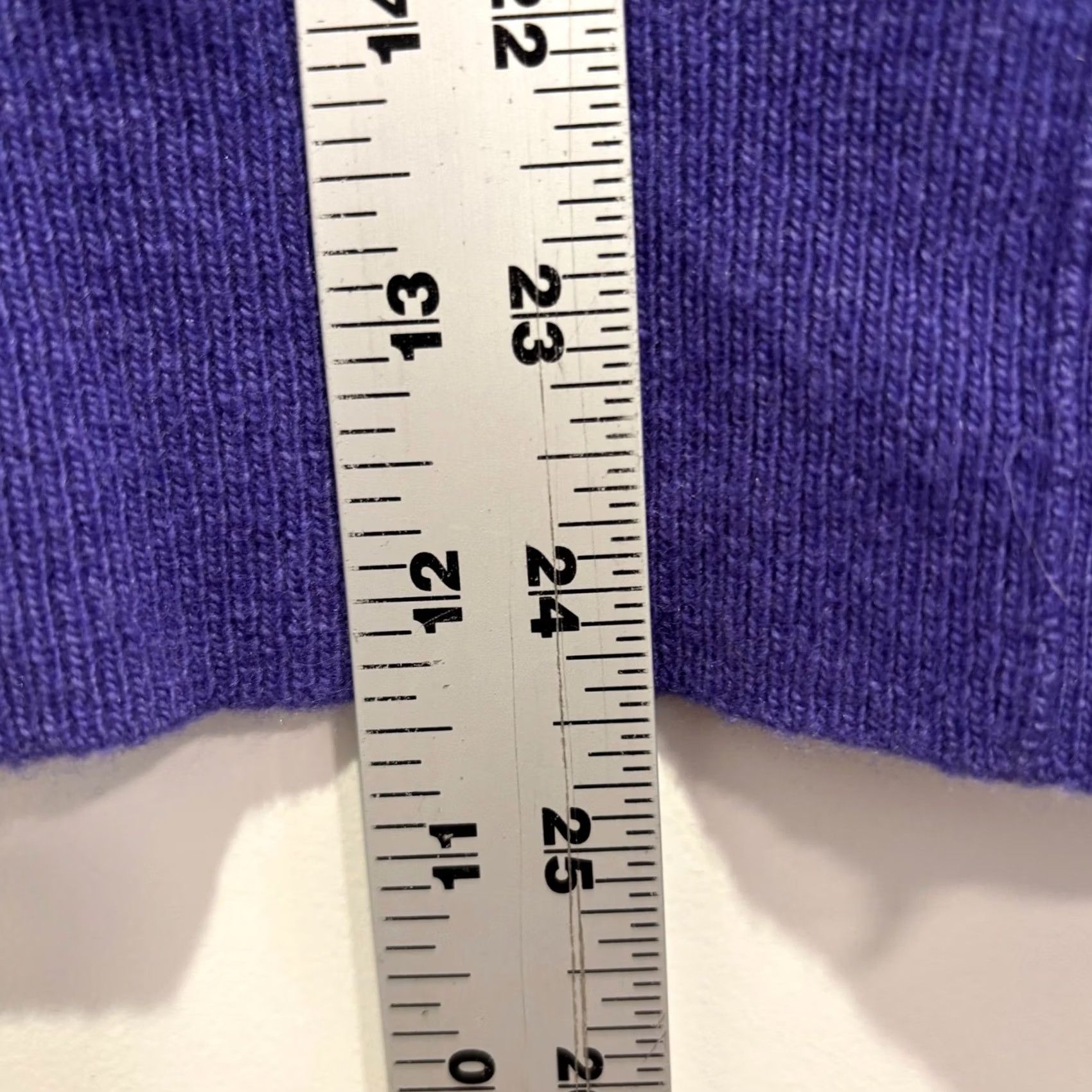 J.Crew J.Crew Cardigan Sweater XS Purple V-Neck Button Front Knit Top Women Size XS / US 0-2 / IT 36-38 - 6 Thumbnail