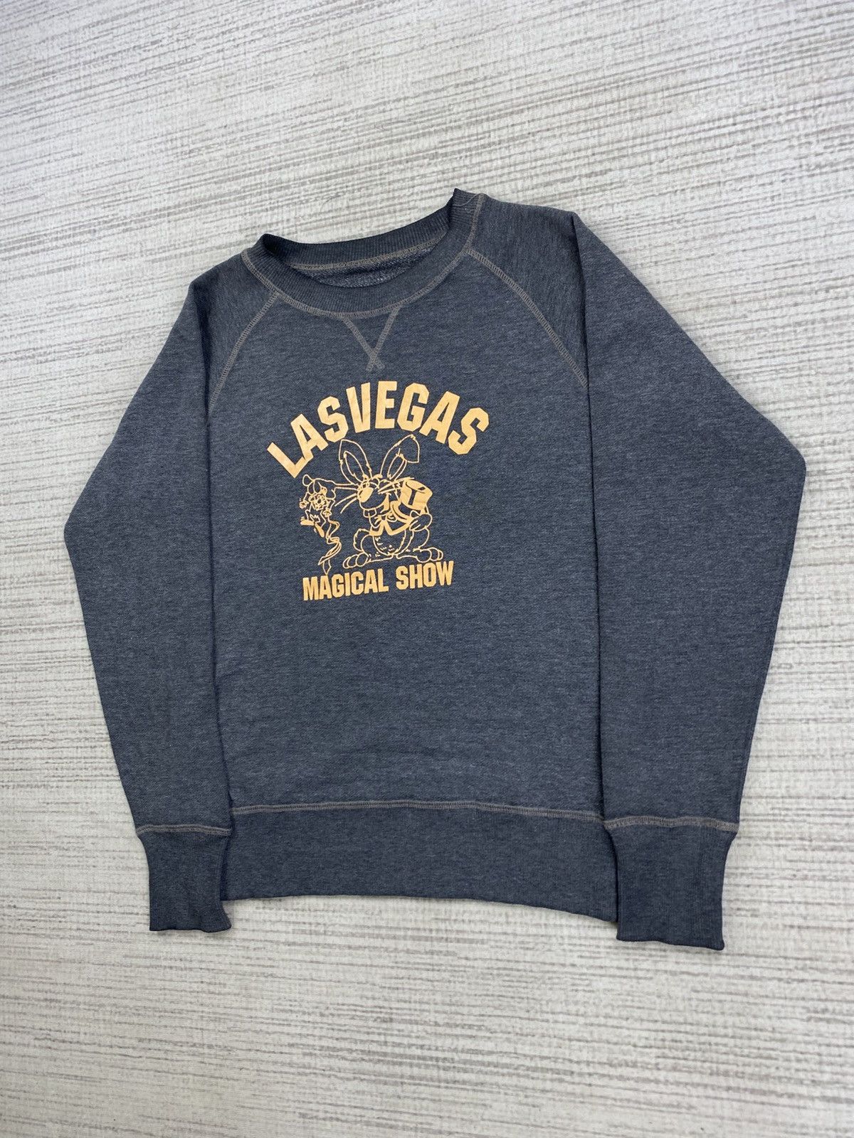 Vintage Vintage 90s Las Vegas Magical Show Sweatshirt Size US M / EU 48-50 / 2 - 4 Thumbnail