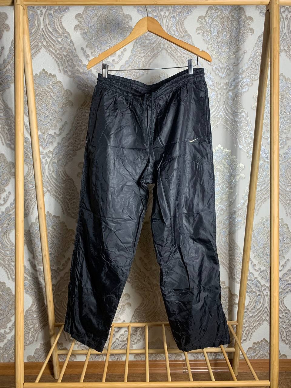 Nike VERY RARE NIKE NYLON SPORTSWEAR PANTS RETRO JAPAN STYLE 90s Size US 32 / EU 48 - 1 Thumbnail