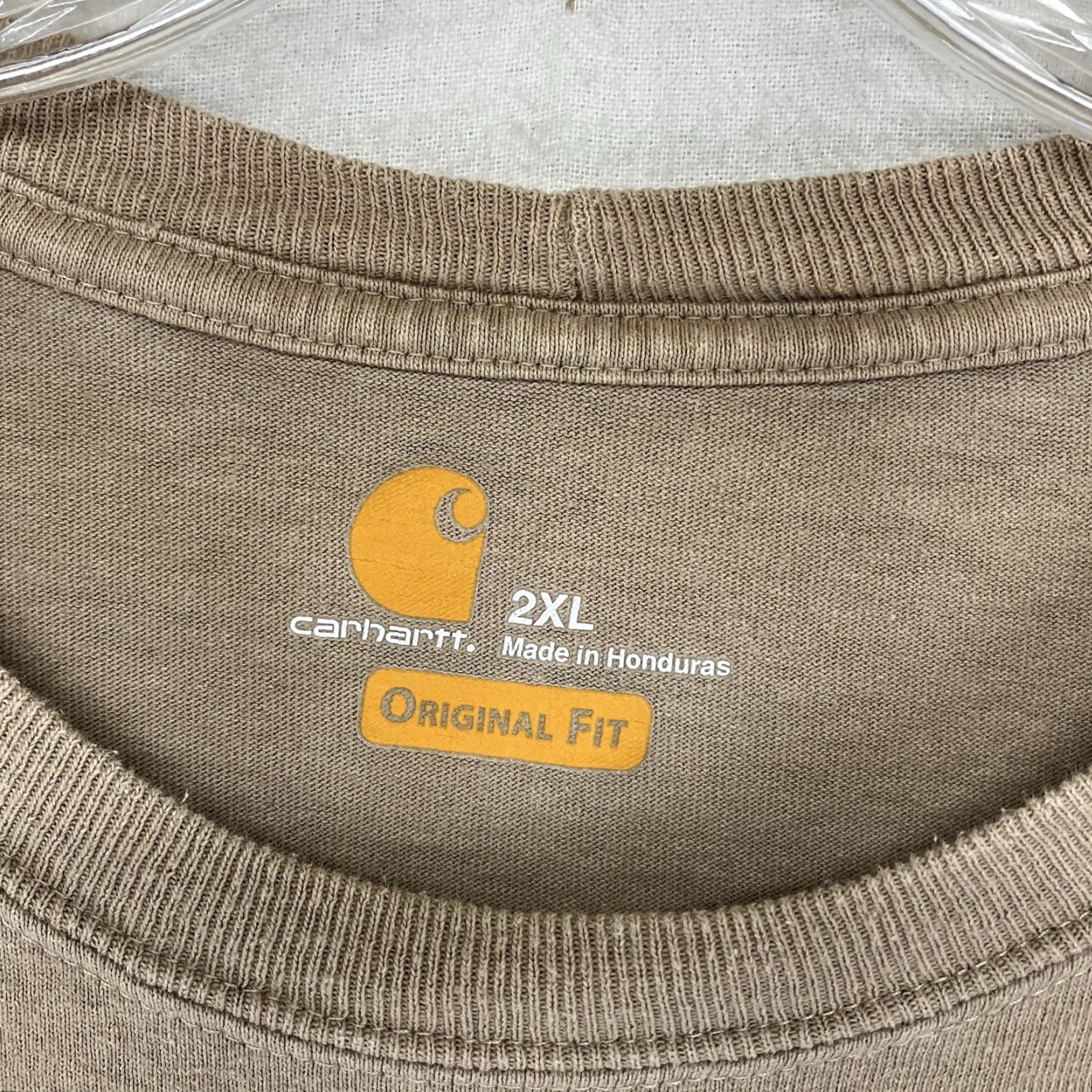 Carhartt VINTAGE Carhartt Mens 2XL Short Sleeve T-Shirt Desert Sand All Cotton Regular Fit Logo Pocket Crew Neck 100% Cotton Outdoor Classic 2010-2019 Mens Size US XXL / EU 58 / 5 - 3 Thumbnail