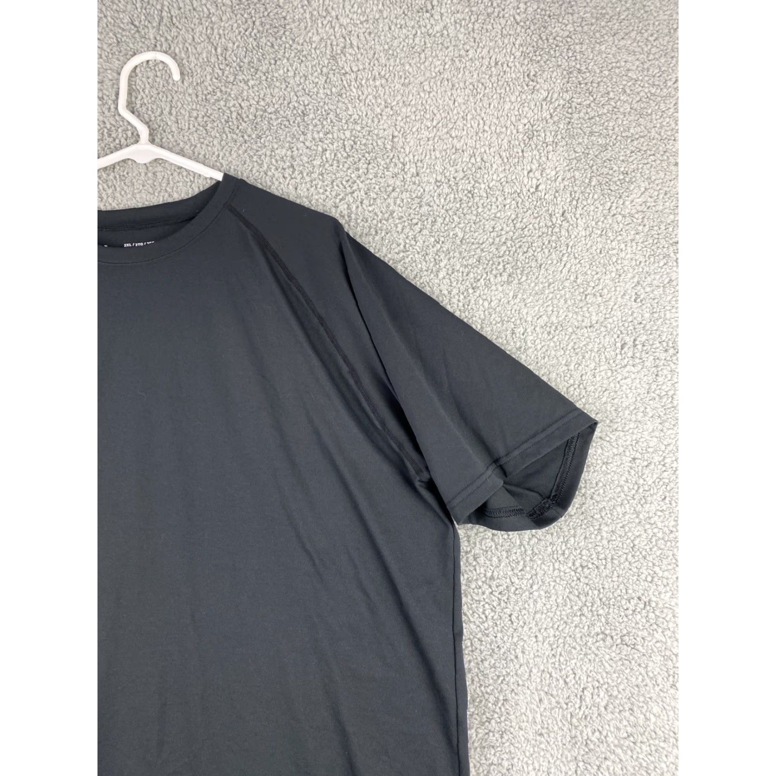 Under Armour UNDER ARMOUR HeatGear Loose Short Sleeve Black T-Shirt Men’s Size XXL / 36-21 UA Size US XXL / EU 58 / 5 - 3 Thumbnail