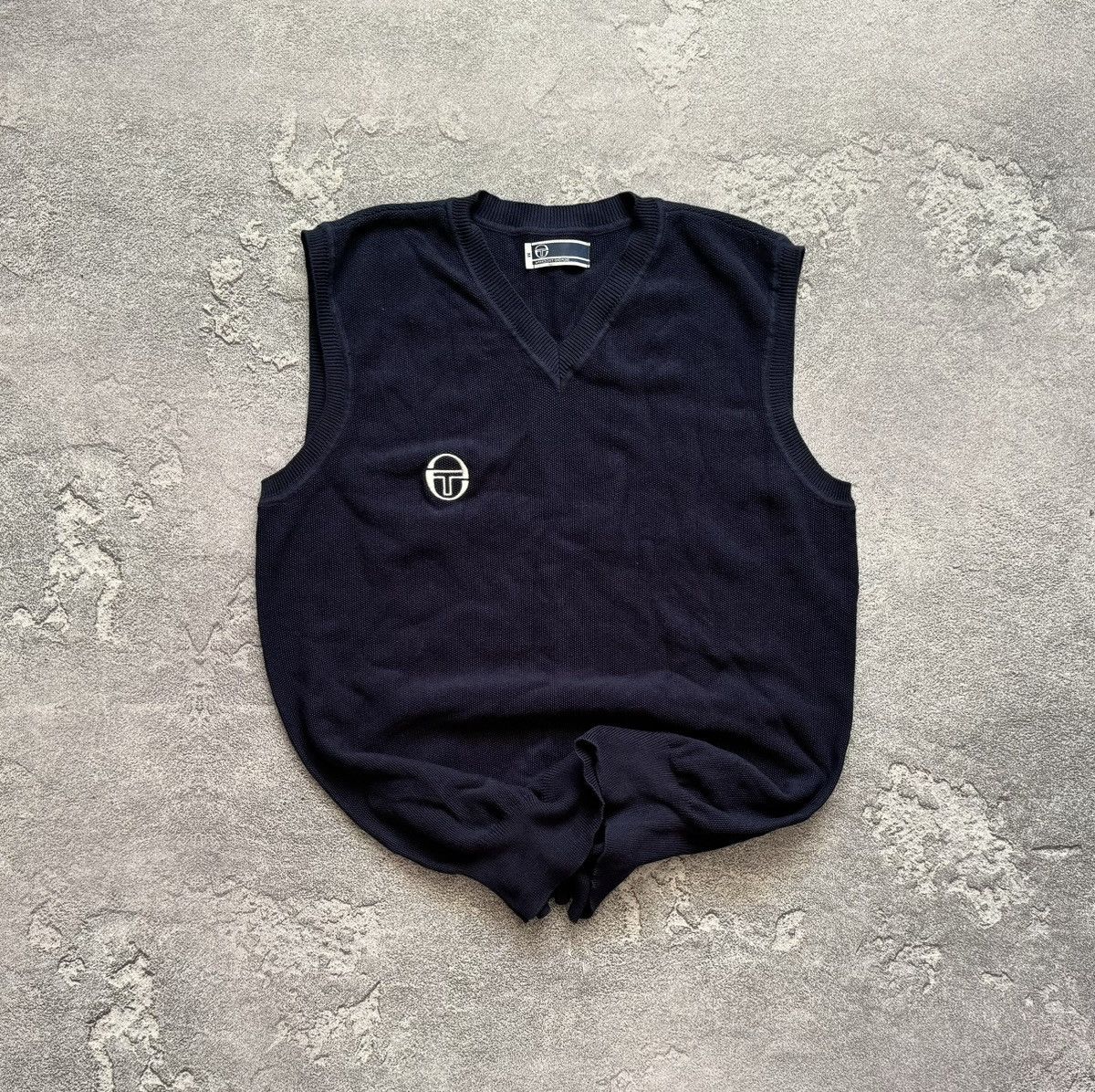Sergio Tacchini × Vintage Sergio Tacchini M vintage v-neck knitwear vest sweater 00s Size US M / EU 48-50 / 2 - 1 Thumbnail