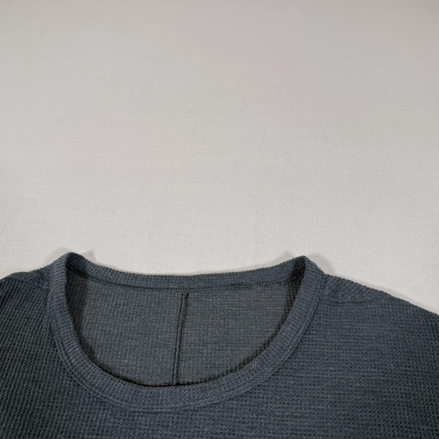 Lululemon Lululemon Shirt Mens Medium Gray Shift Stitch Waffle Knit Thermal Running Tee Size US M / EU 48-50 / 2 - 3 Thumbnail