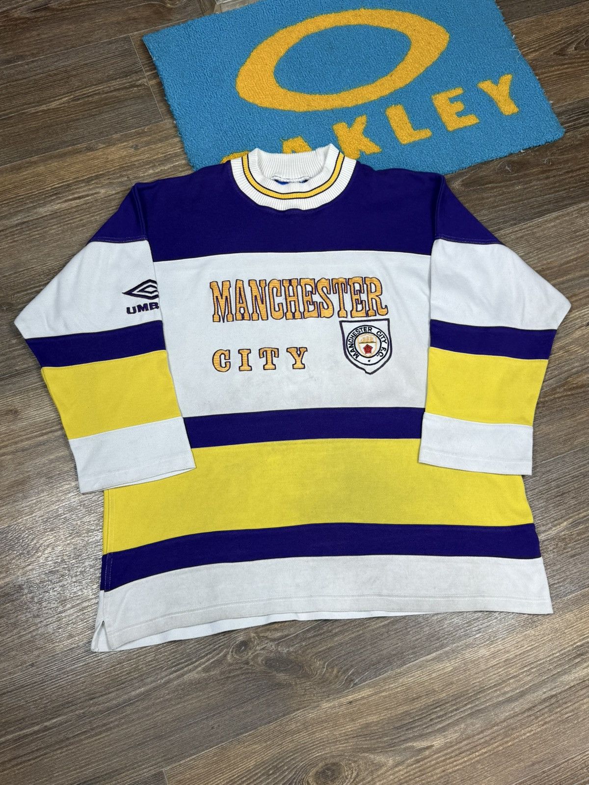 Umbro Vintage Umbro Manchester City 90 Big Logo White Sweatshirt Size US XL / EU 56 / 4 - 2 Thumbnail
