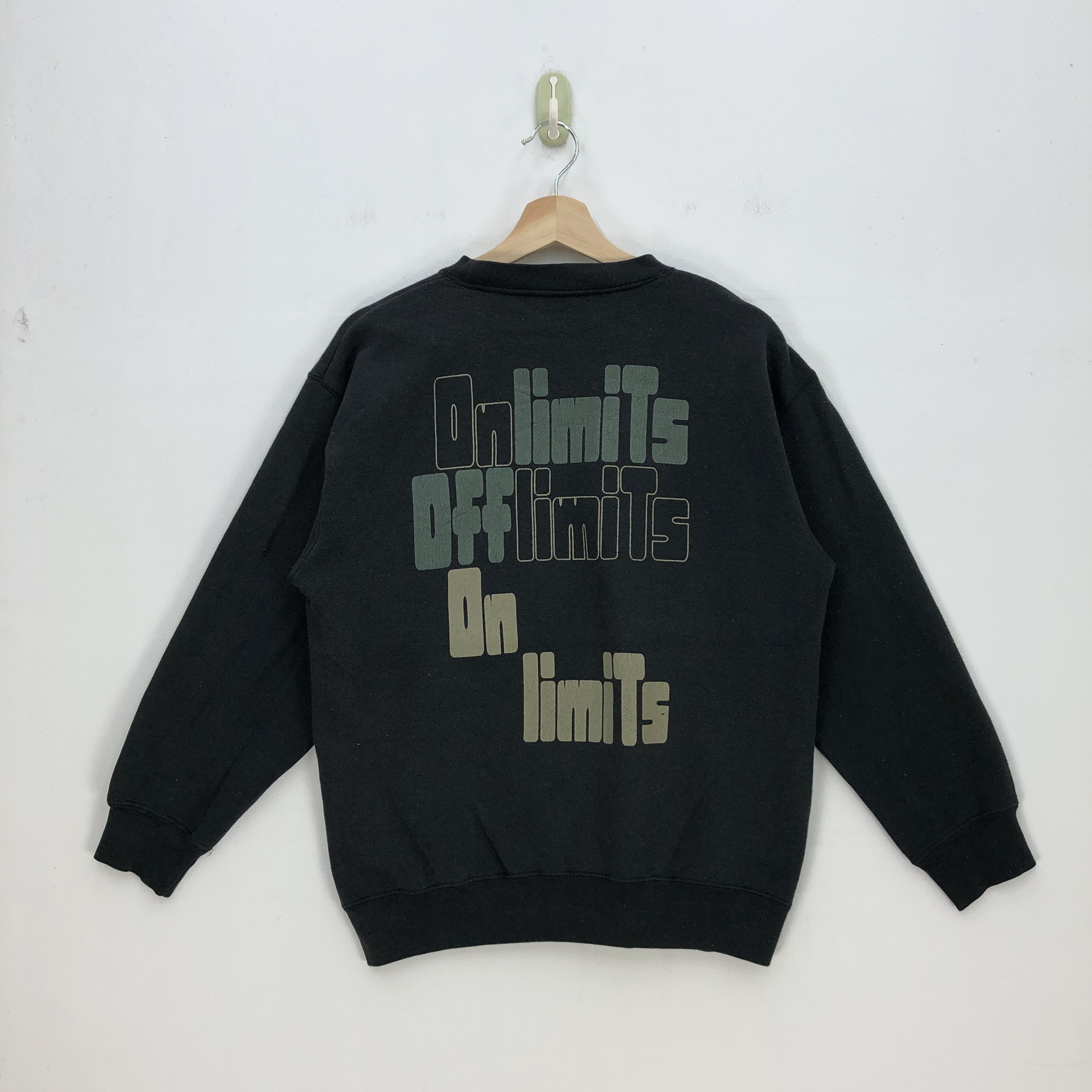 Japanese Brand 90s On Limit Off Limit Sweatshirt Crewneck Japanese Sweater Size US L / EU 52-54 / 3 - 2 Thumbnail