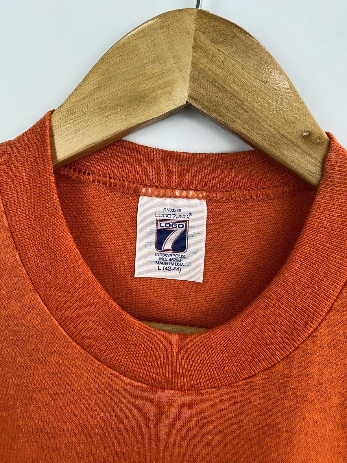 Logo 7 🇺🇸🏈 Vintage 90s Broncos Denver Football T-shirt Rare Retro Size US M / EU 48-50 / 2 - 9 Thumbnail