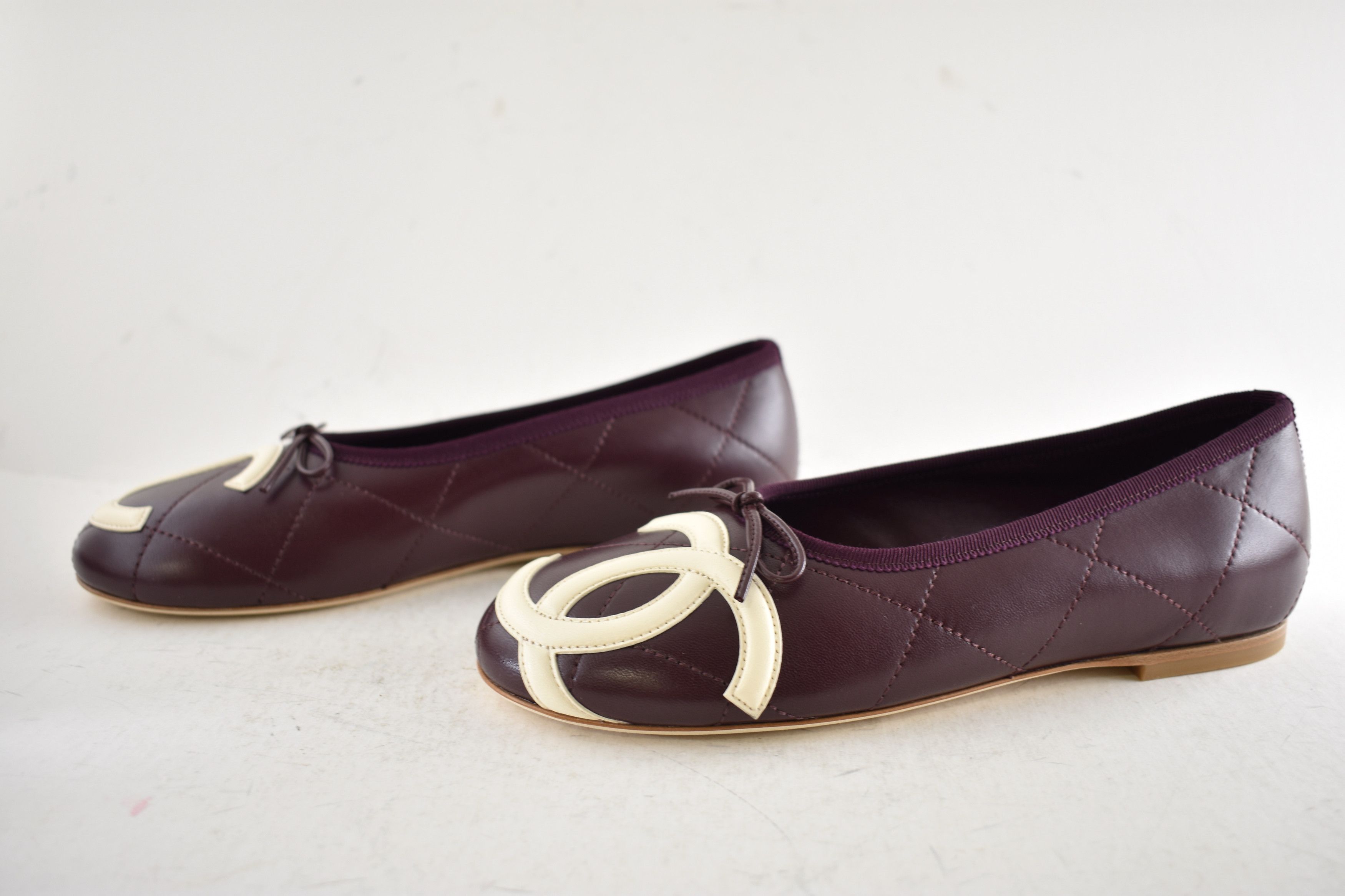 Chanel 26M Coco Beach Cambon Burgundy CC Ballet Ballerina Flat 37.5 Size US 7.5 / IT 37.5 - 17 Thumbnail