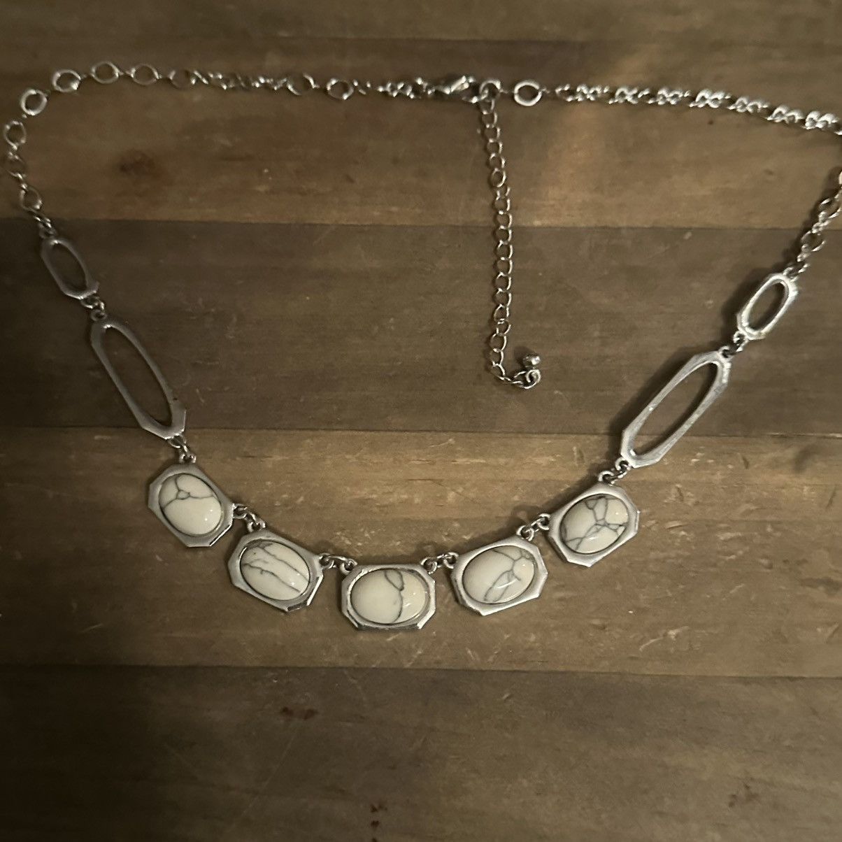 Other Silver tone marbled cabochon stone necklace Size ONE SIZE - 2 Thumbnail