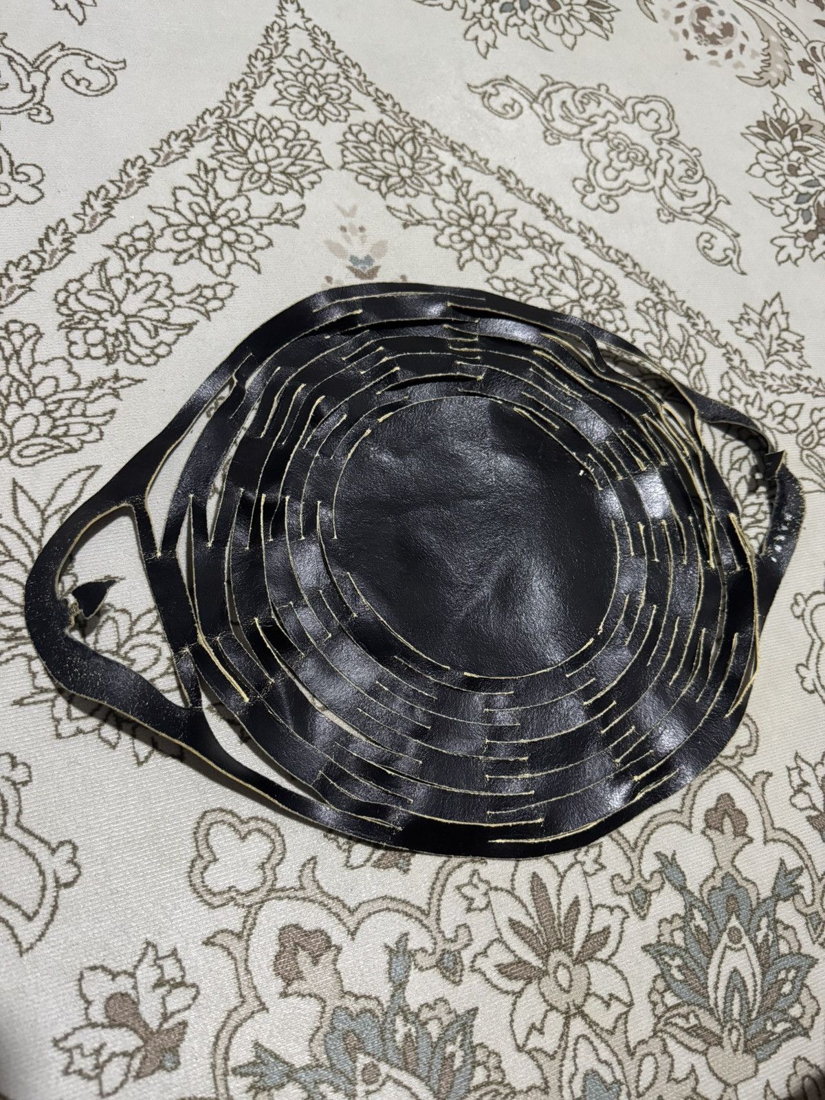 If Six Was Nine × Jean Paul Gaultier × Marni 🇮🇹 Vtg MARNI Saffiano Leather Cutout Basket Fishnet Bag Size ONE SIZE - 4 Thumbnail