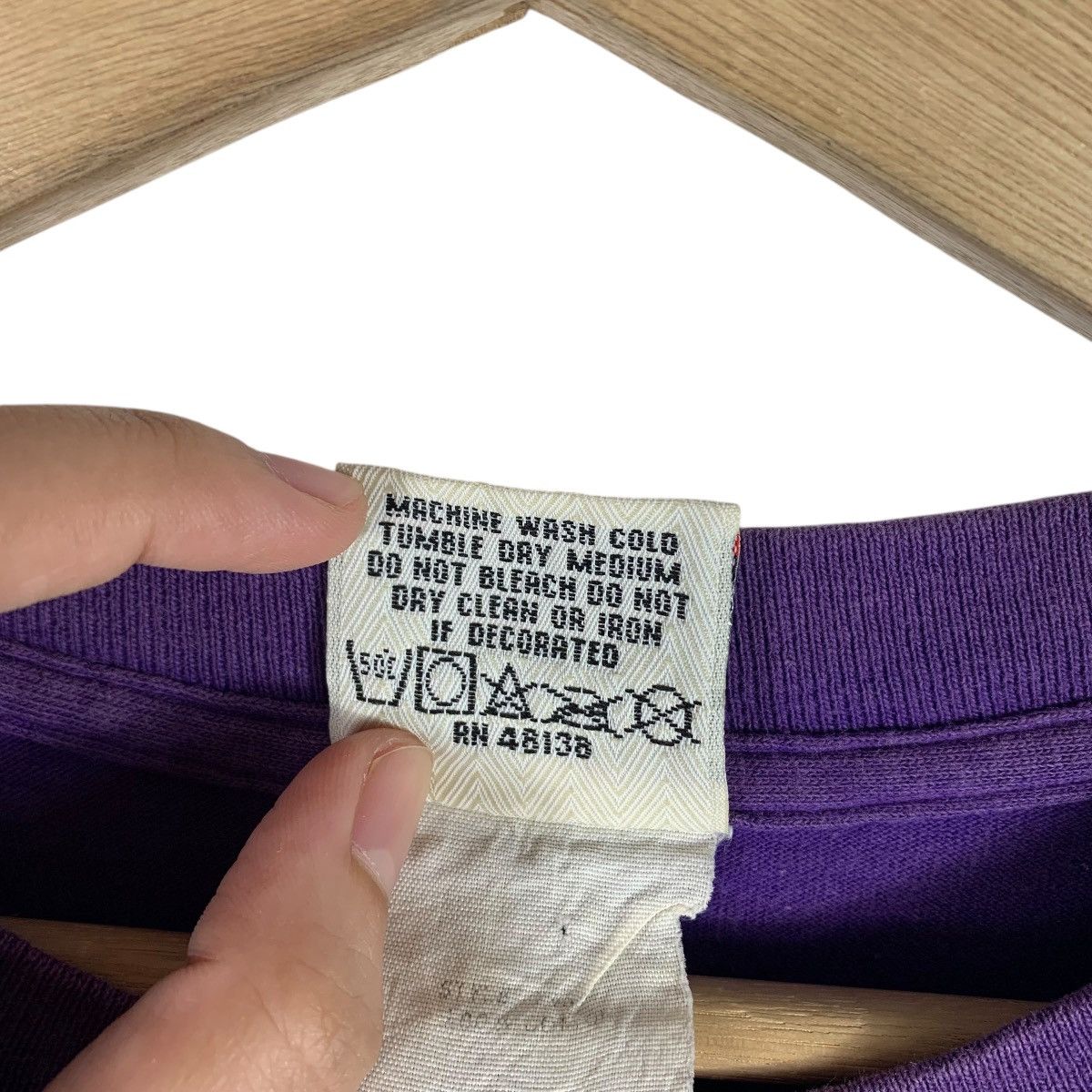 NBA × Vintage Vintage 90s LOS ANGELES LAKERS Magic johnson nutmeg tee Size US XL / EU 56 / 4 - 12 Thumbnail