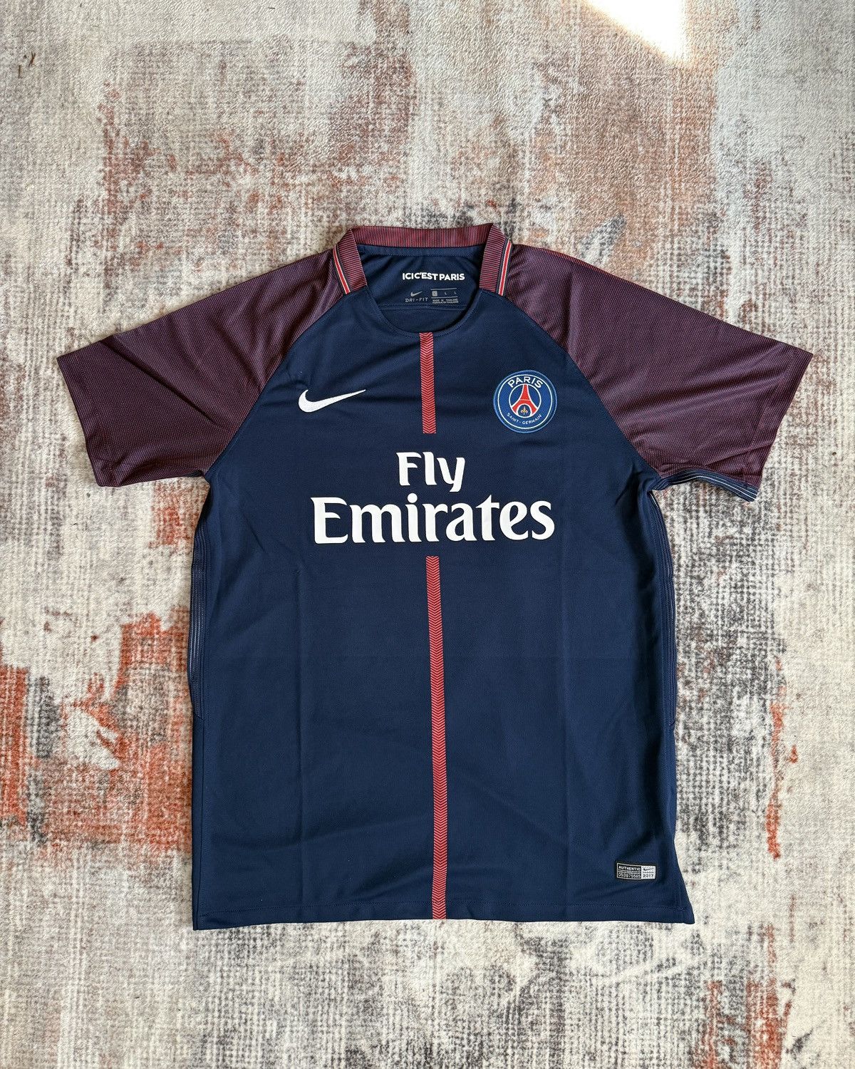 Nike PSG Paris Saint-Germain Home Retro Soccer Jersey 2017-18 Size US L / EU 52-54 / 3 - 1 Thumbnail