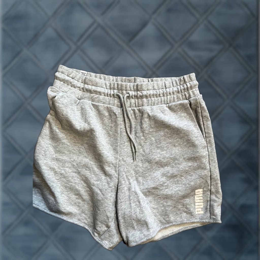Puma PUMA Women's Athletic Shorts Size Small Gray Activewear Size 28" / US 6 / IT 42 - 1 Thumbnail