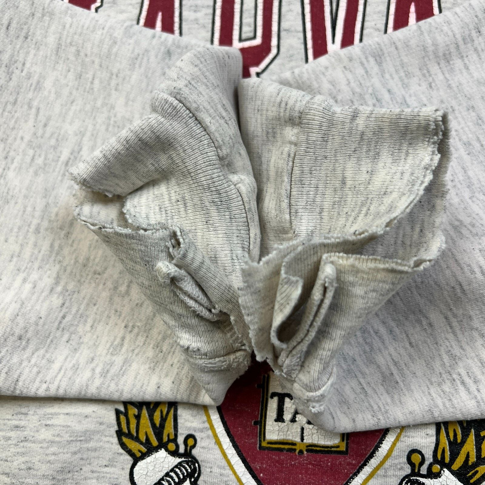 Vintage Vintage 90s Harvard University Sweatshirt League Distressed Size US L / EU 52-54 / 3 - 7 Thumbnail