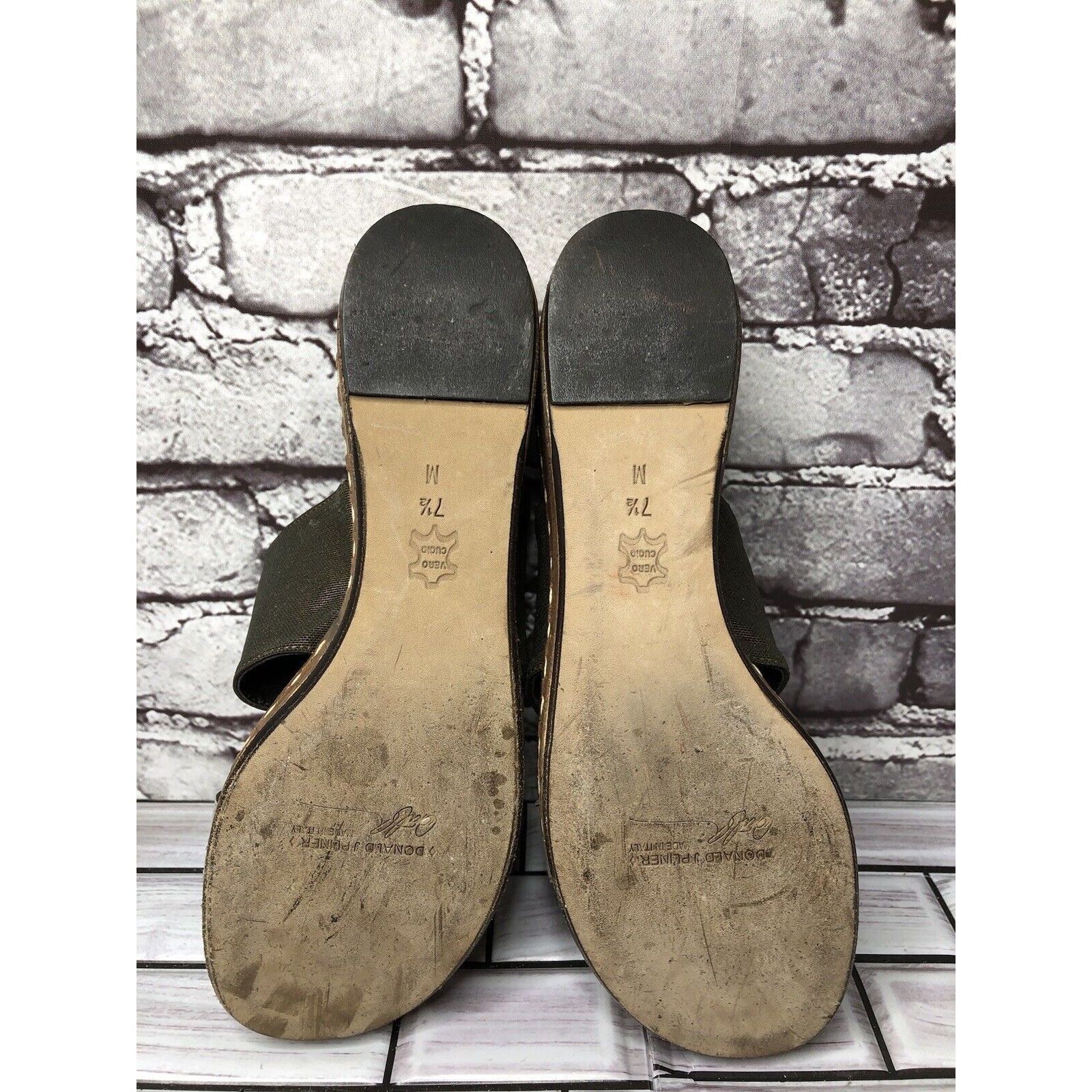 Donald Pliner Donald Pliner Shera Copper Metallic Straps Cork Wedge Sandal Size US 7.5 / IT 37.5 - 10 Thumbnail