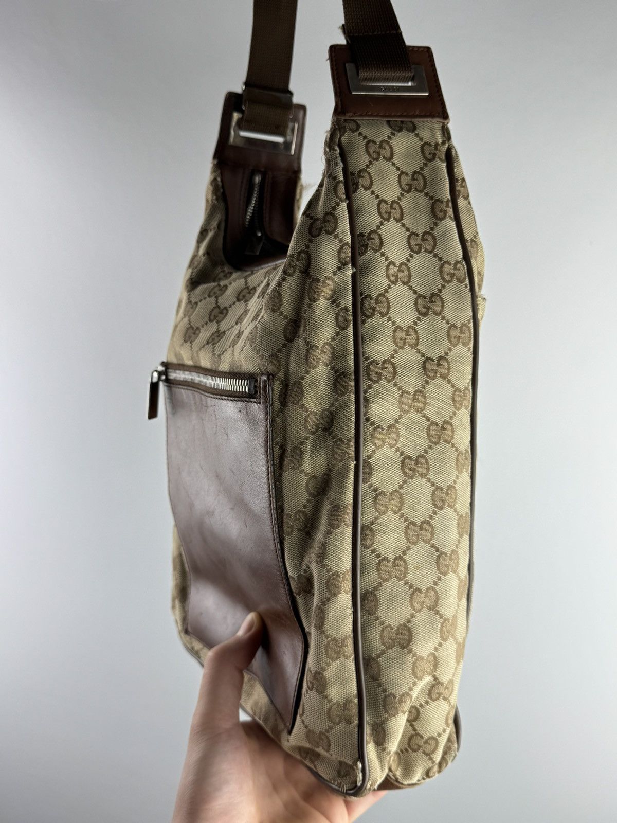 Gucci Vintage Gucci GG Shoulder Canvas Leather Bag Beige 019-0533 Size ONE SIZE - 2 Thumbnail
