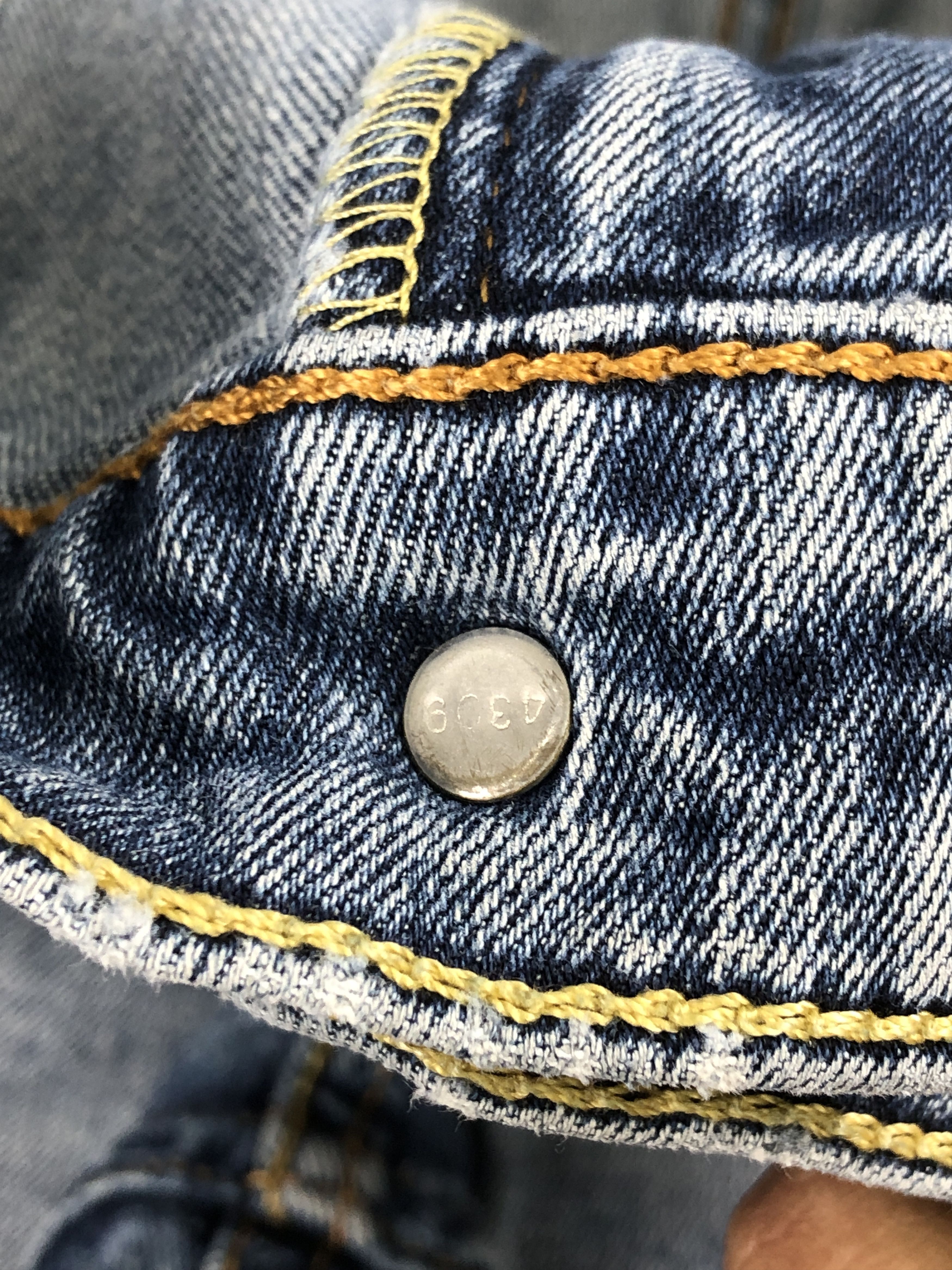 Levi's Vintage Levi's 527 Dirty Distressed Flare Jeans DP2253 Size US 33 - 13 Thumbnail