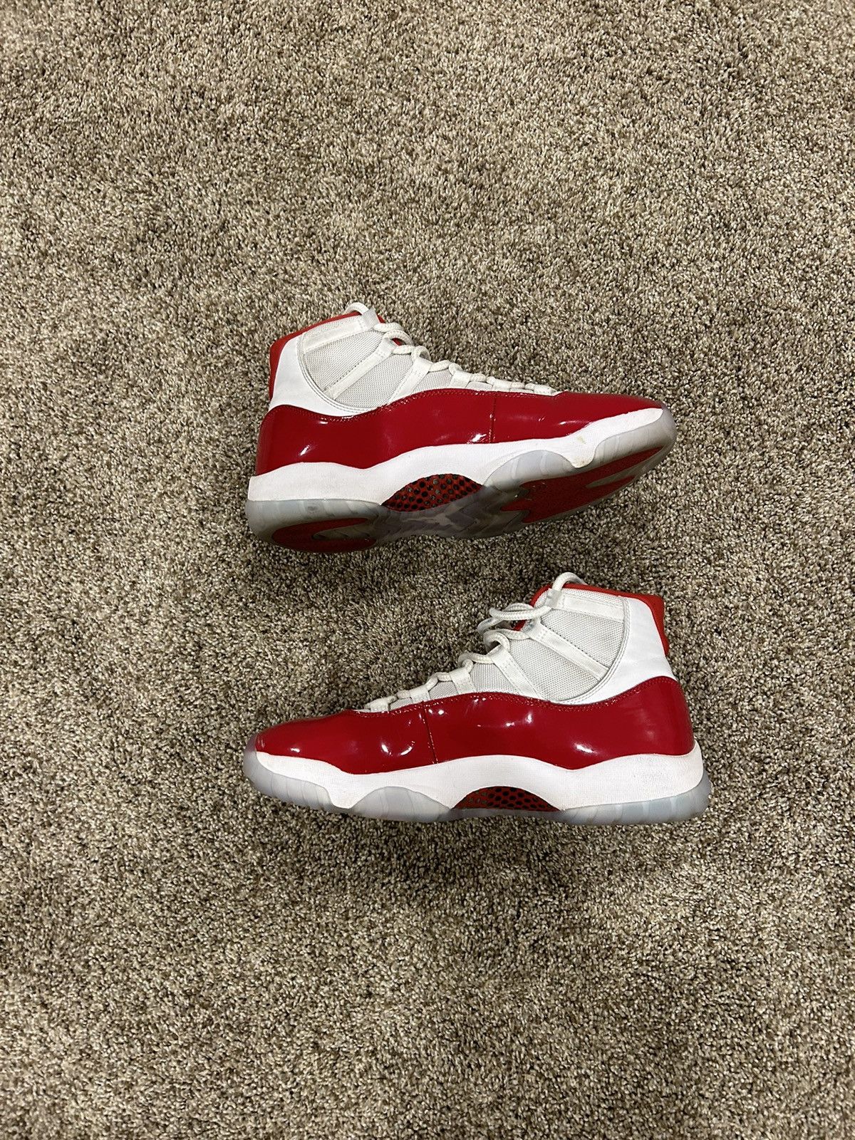 Jordan Brand Air Jordan 11 retro cherry red Size US 11 / EU 44 - 2 Thumbnail