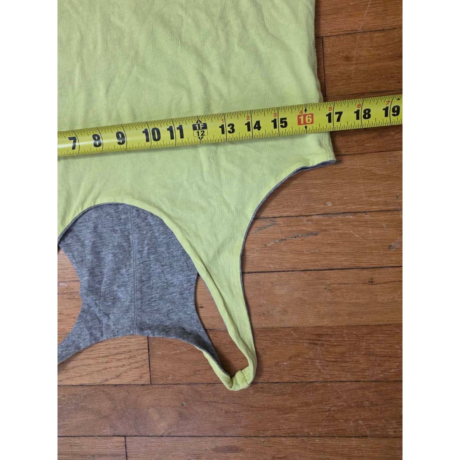 Theory Theory tank top Grey/yellow size Medium A001282 Size M / US 6-8 / IT 42-44 - 4 Thumbnail
